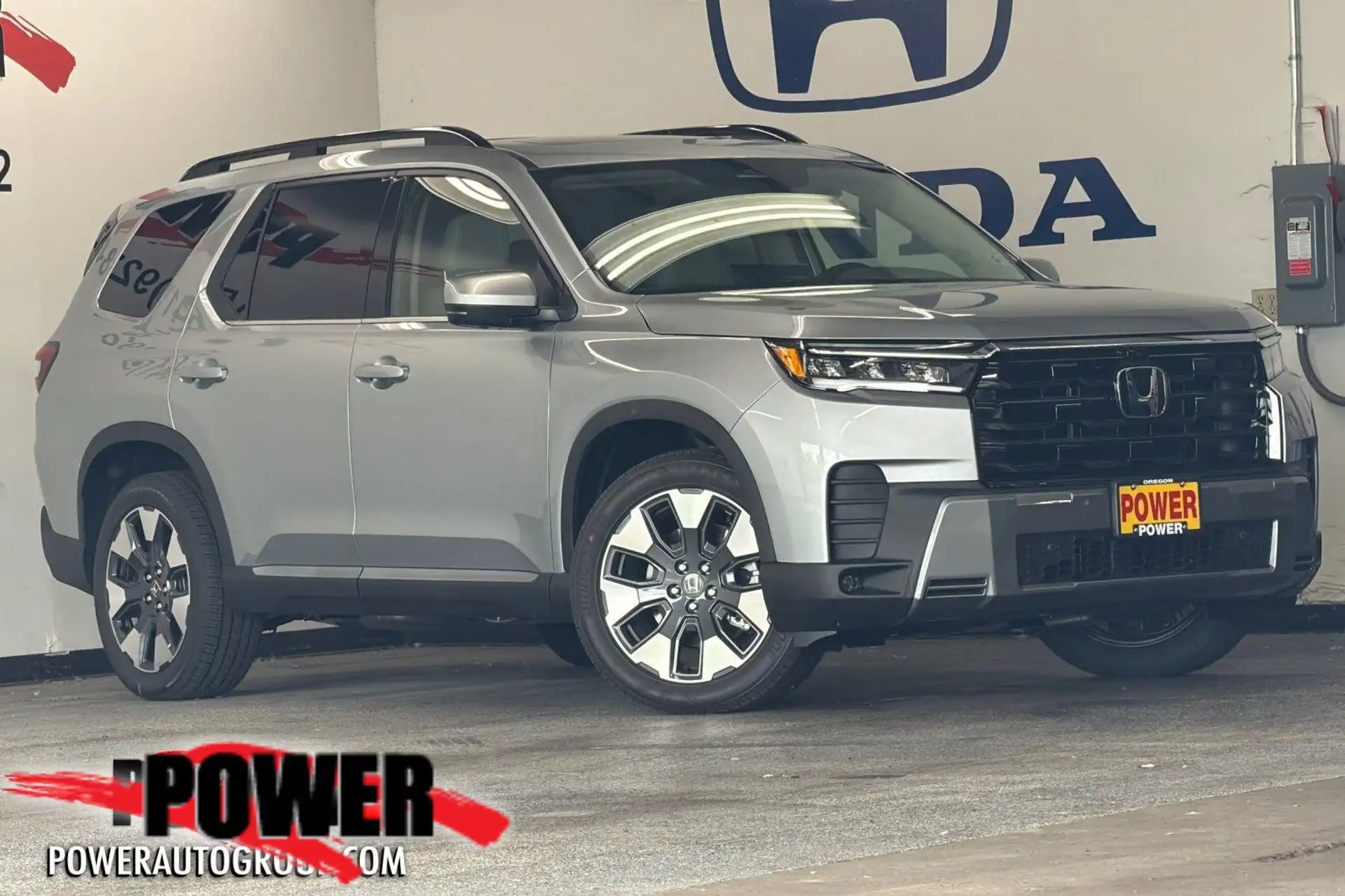 2026 Honda Pilot Touring AWD's photo