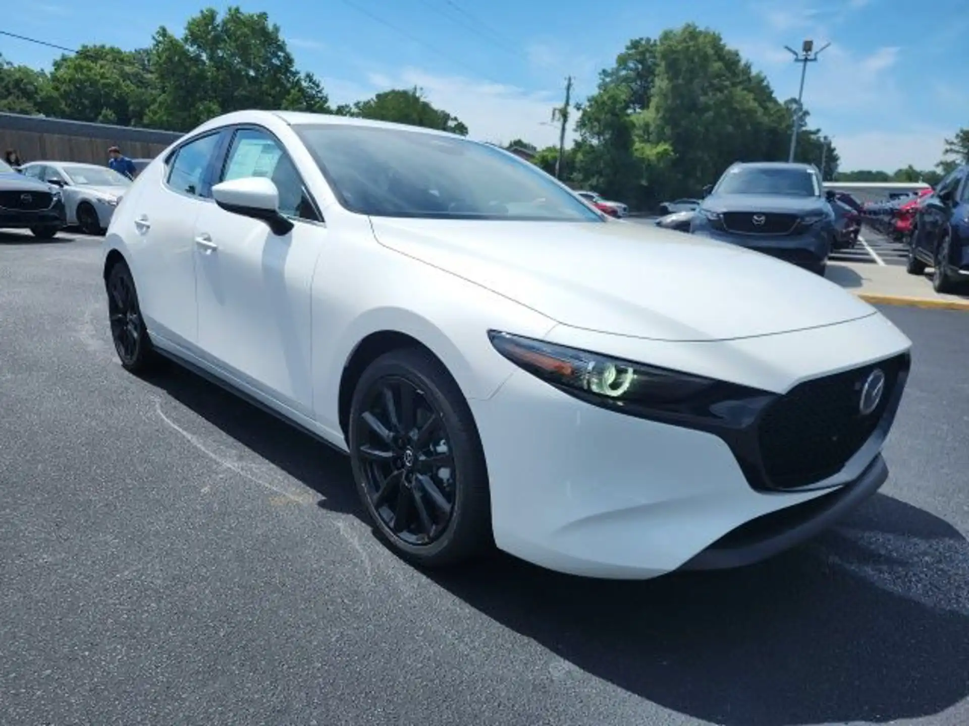 2026 Mazda CX-3 Premium MT 5-Door SKYACTIV's photo