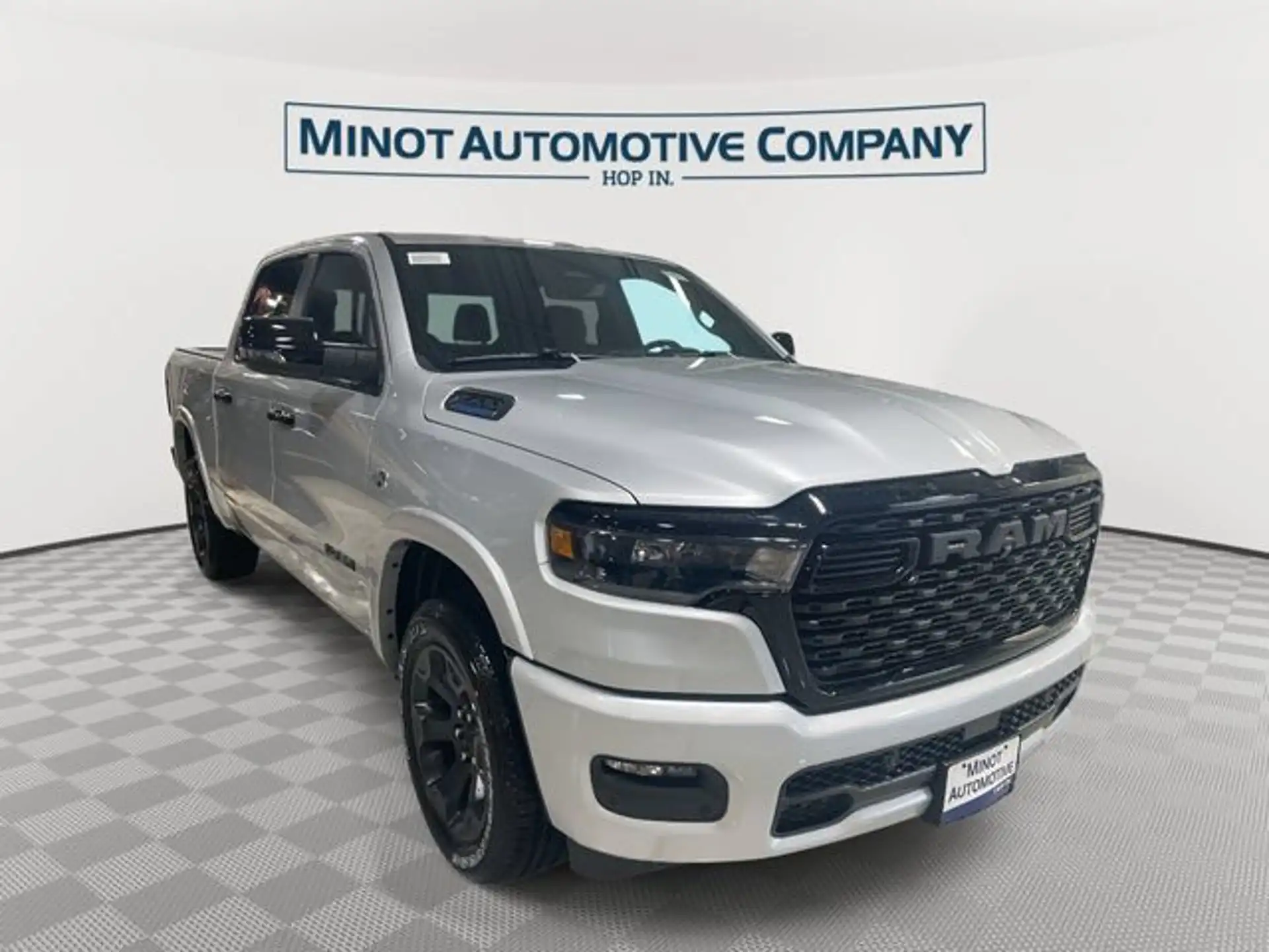 2026 RAM 1500 Big Horn/Lone Star 4x4 Crew Cab 5'7's photo