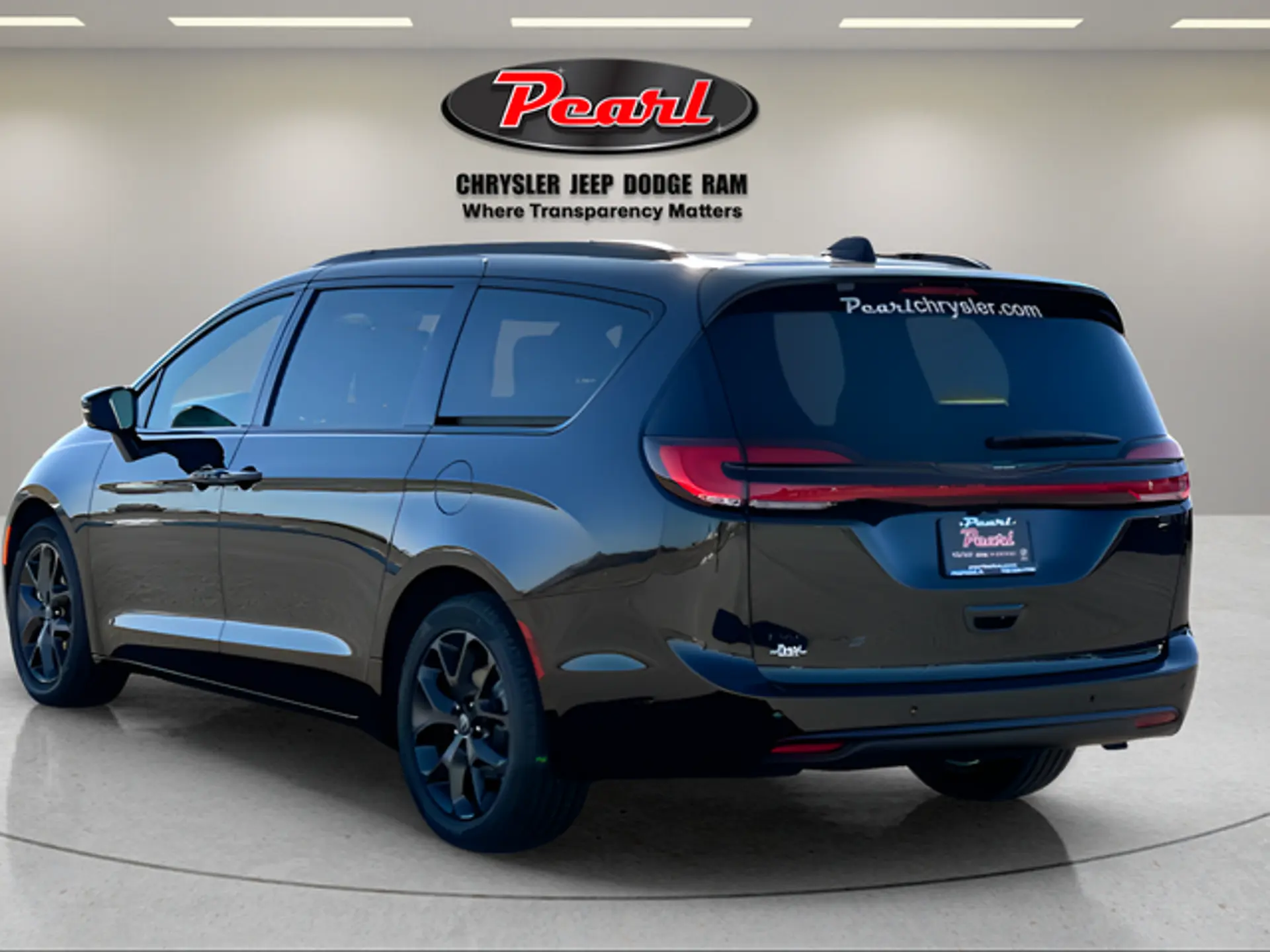 2026 Chrysler Pacifica Select photo 4