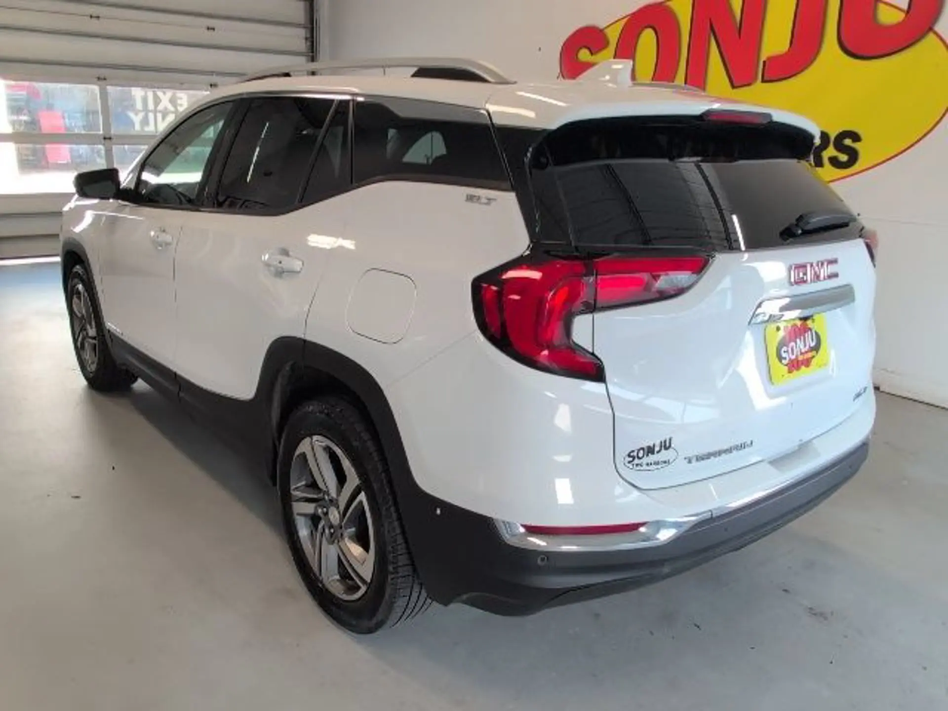 2021 GMC Terrain SLT AWD photo 3