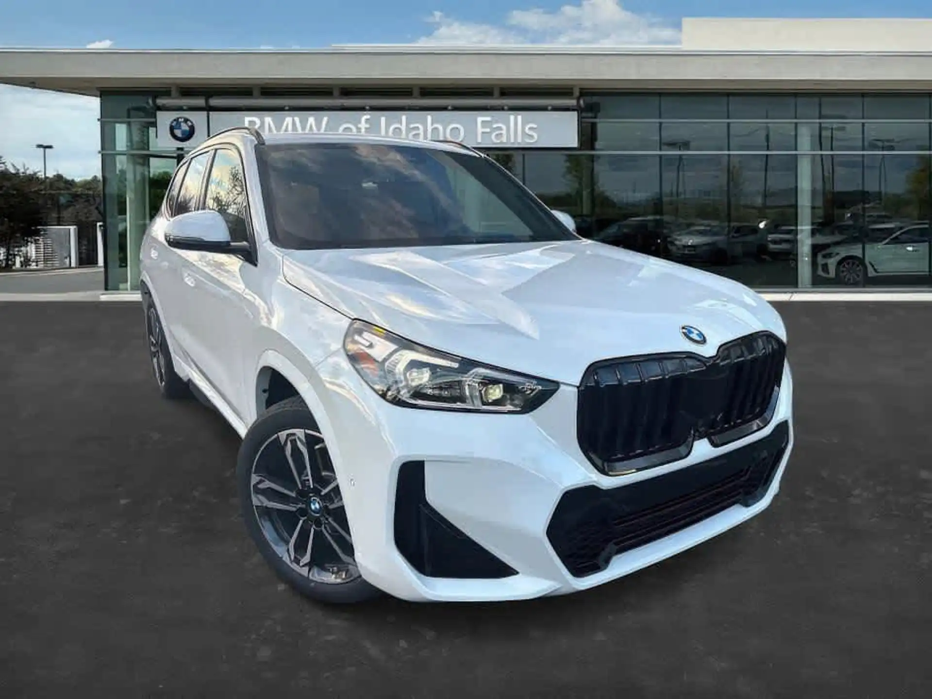 2026 BMW X1 xDrive28i's photo
