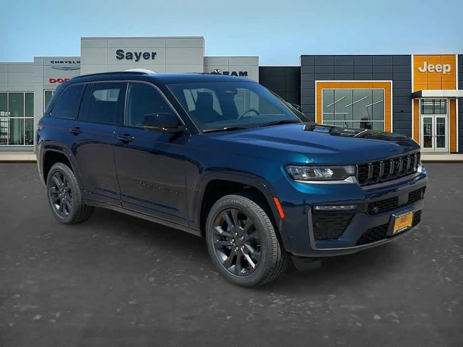 2026 Jeep Grand Cherokee Limited Reserve 4x4's photo