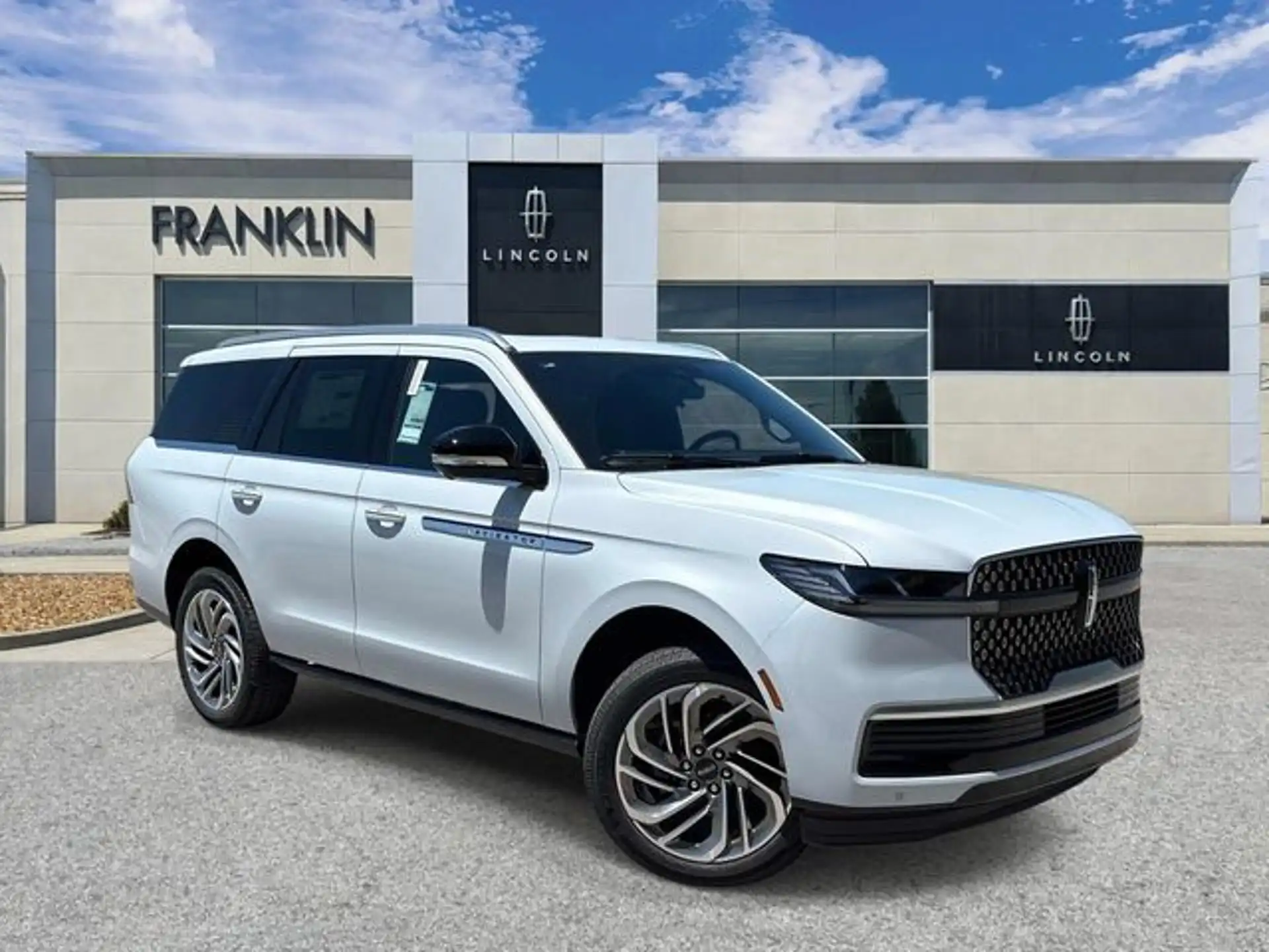 2026 Lincoln Navigator Reserve 4WD's photo