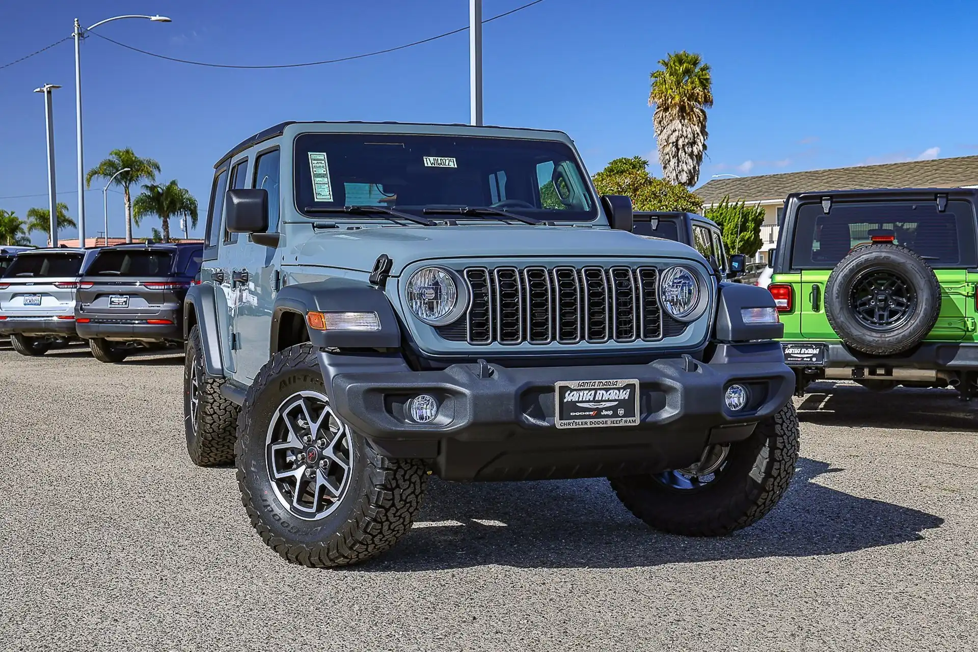 2026 Jeep Wrangler Sport's photo