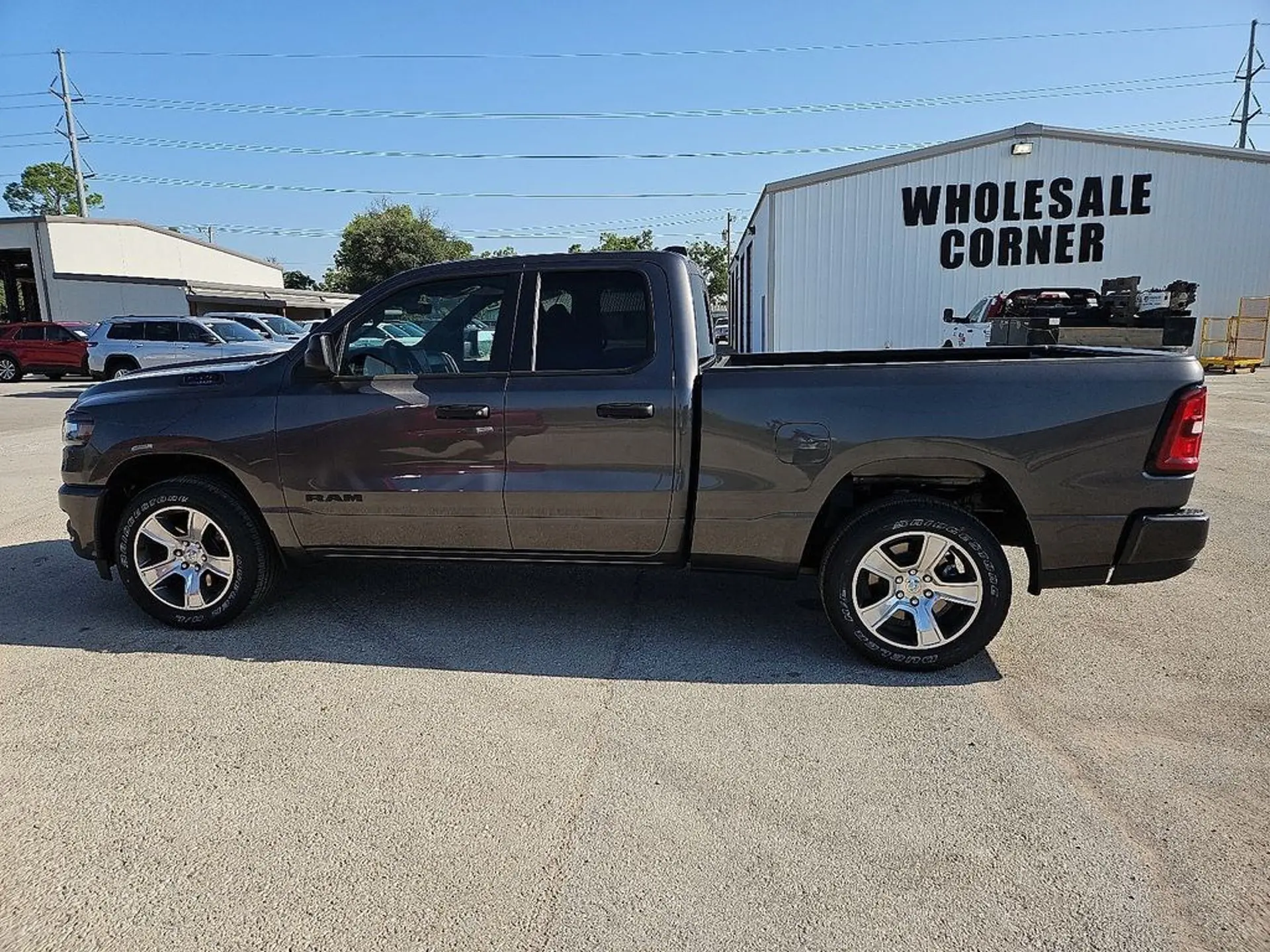 2026 RAM 1500 Express Quad Cab 6'4 photo 3