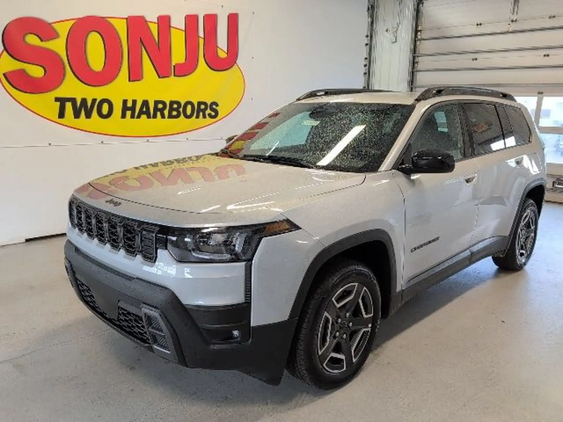 2026 Jeep Cherokee Laredo HEV 4X4's photo