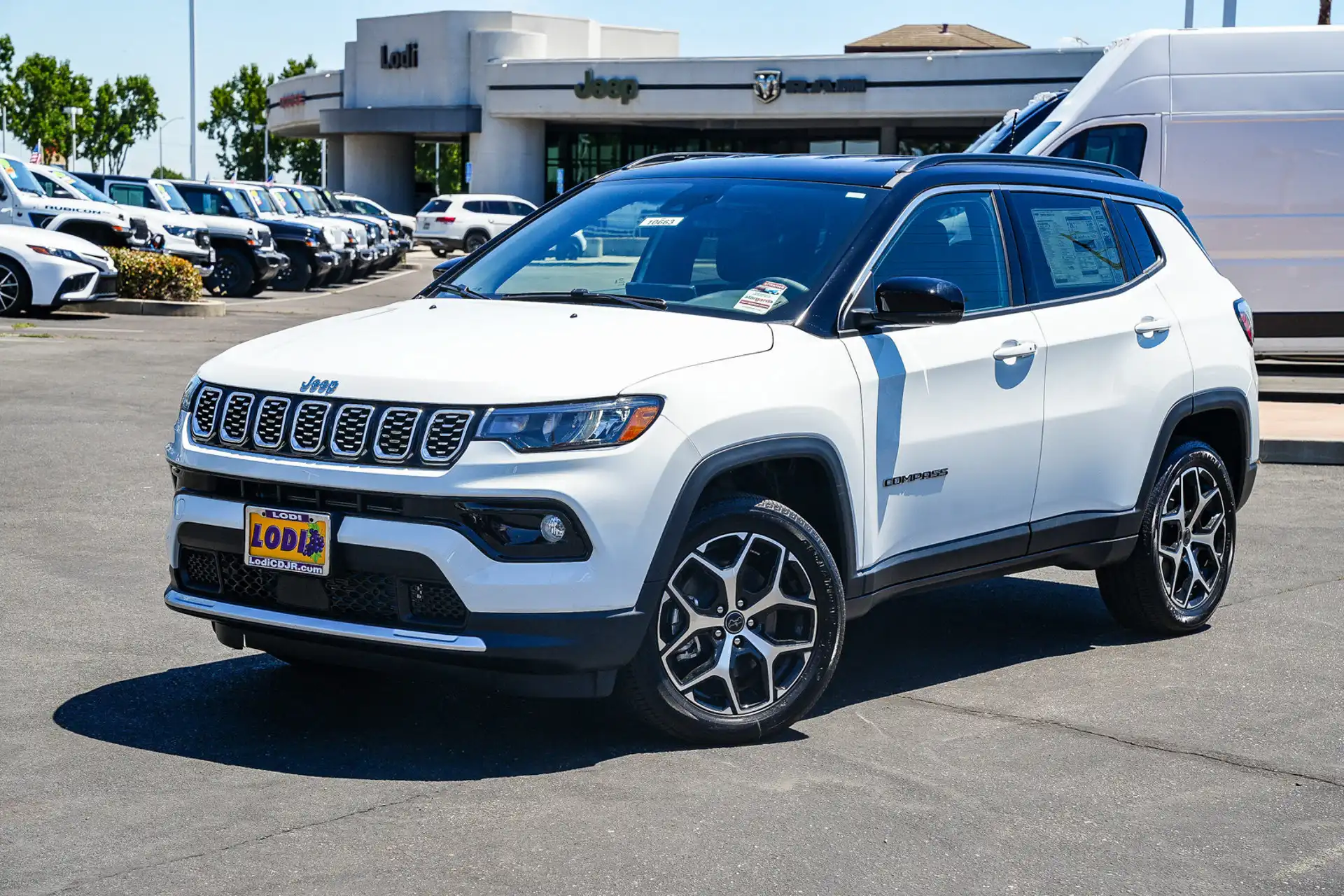 2026 Jeep Compass Limited 4X4's photo