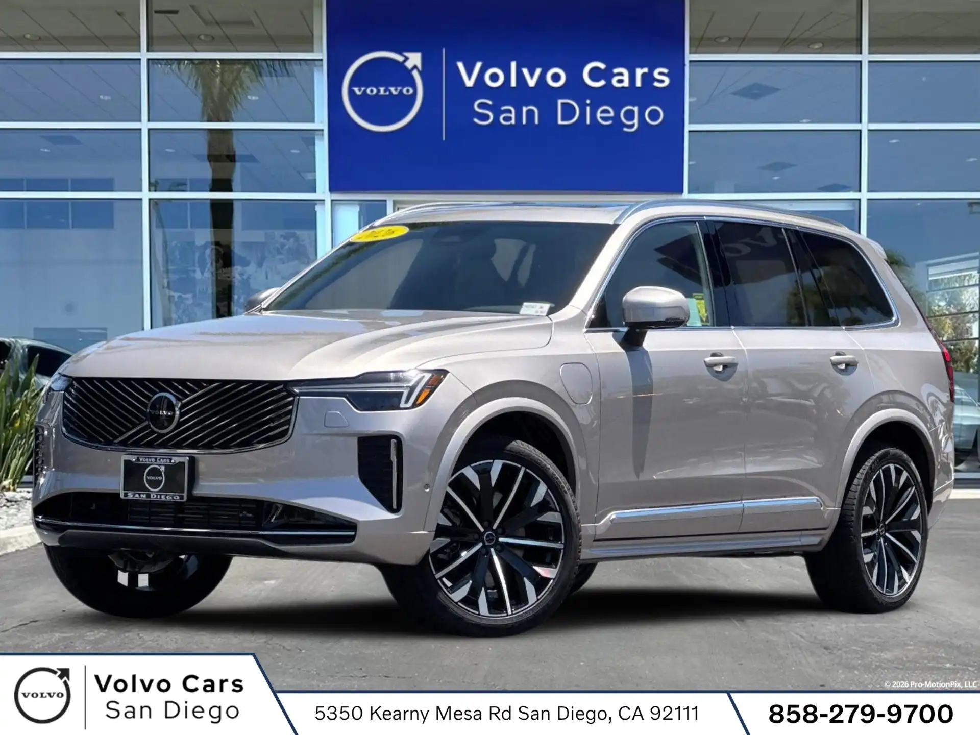 2026 Volvo XC90 T8 Recharge Plus Bright 7-Seat 4WD's photo