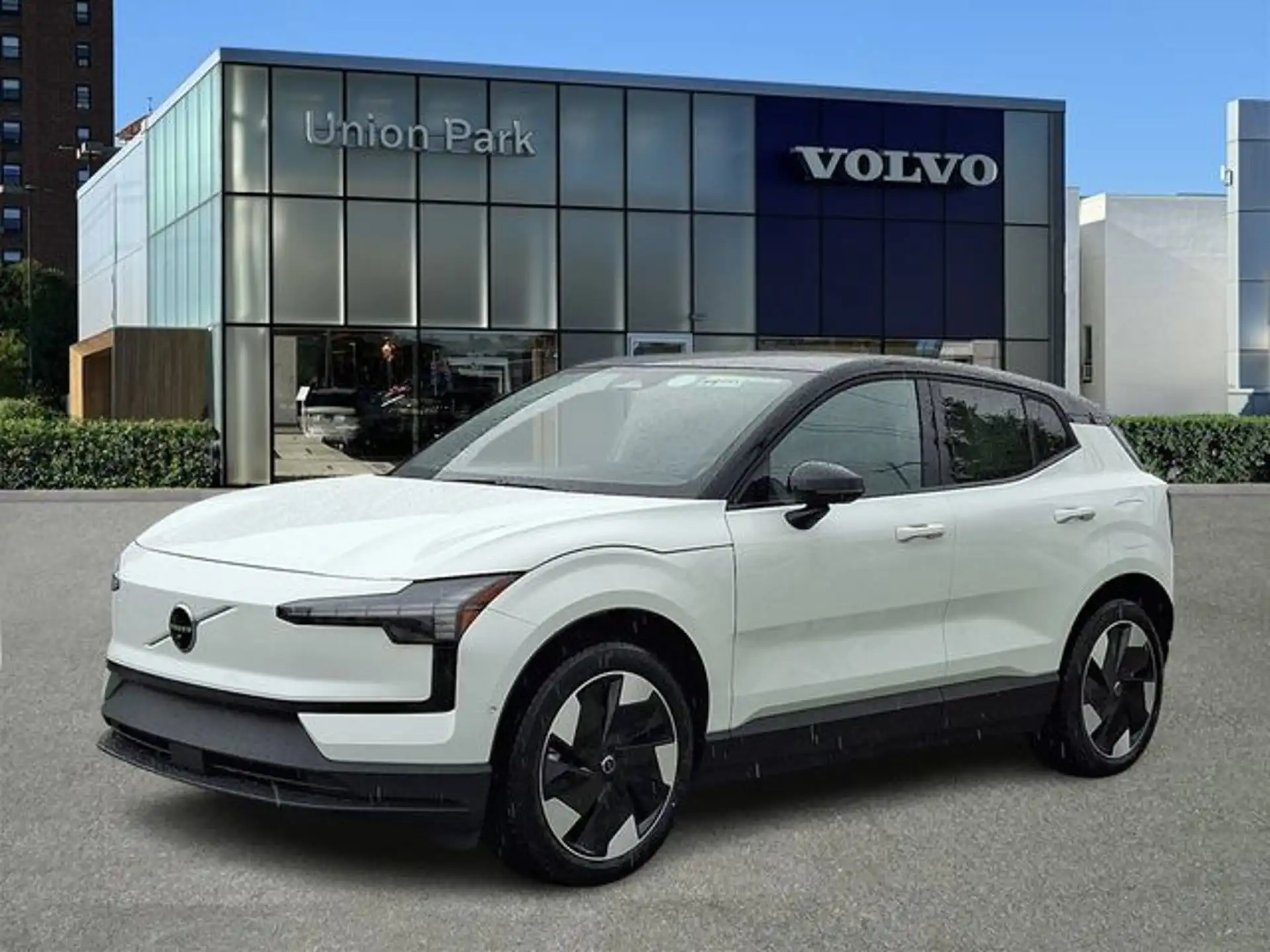 2026 Volvo EX30 Twin Motor Performance Ultra's photo