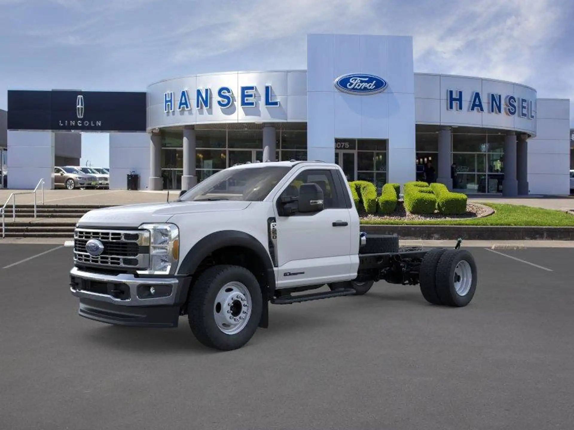 2026 Ford F-550 XL 4x4 Regular Cab 169-In DRW's photo