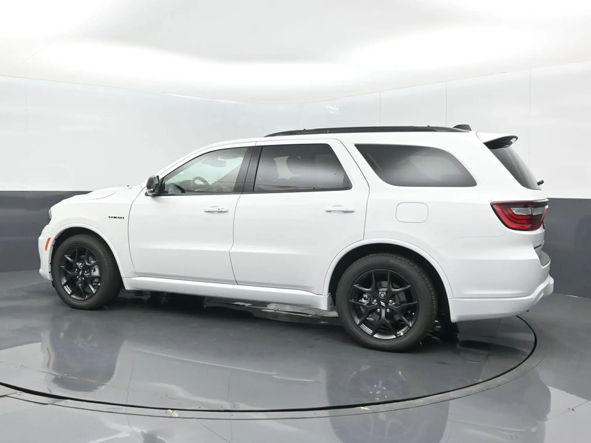 2026 Dodge Durango GT HEMI Plus V8 AWD photo 4