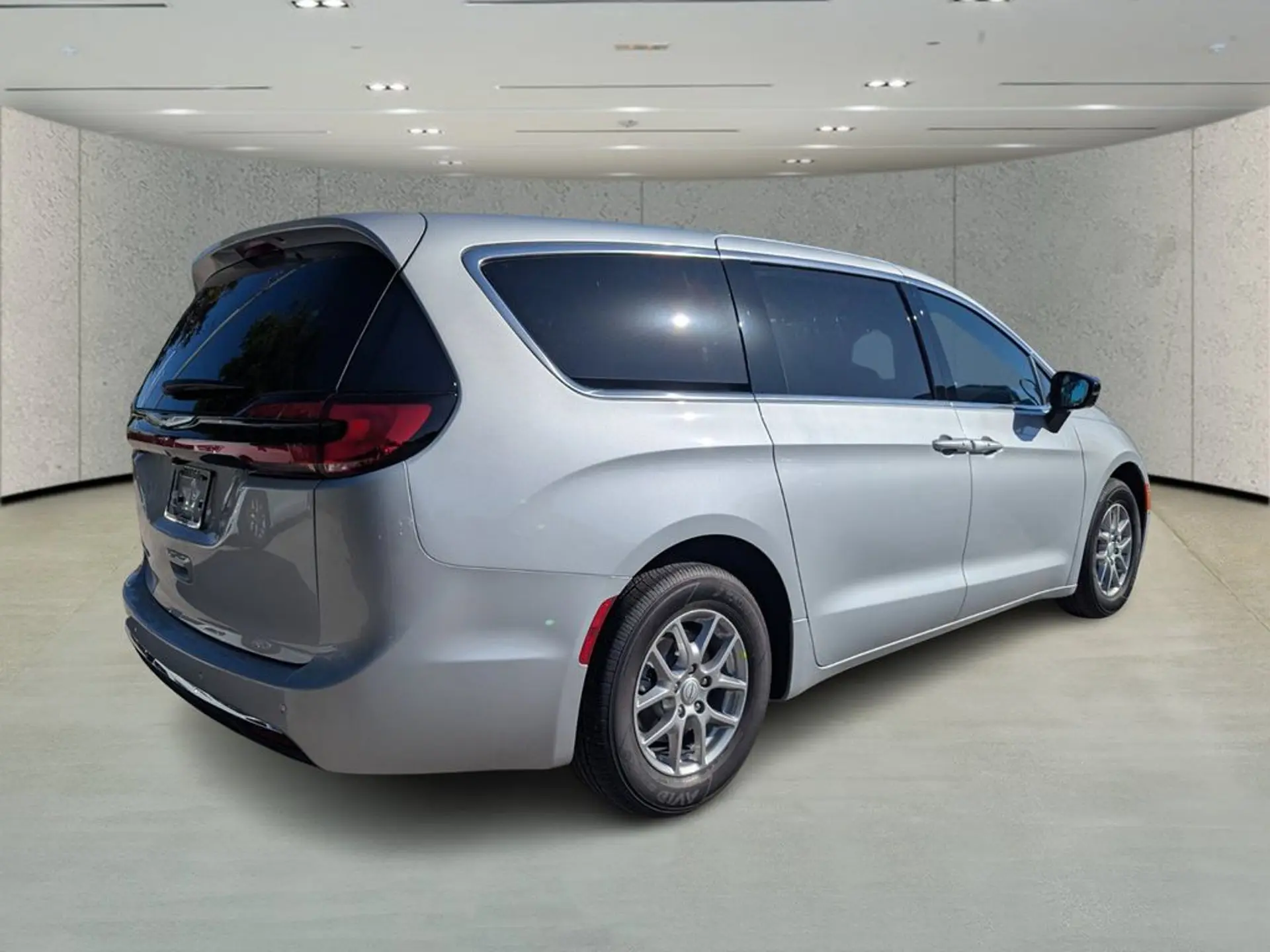 2026 Chrysler Pacifica Select photo 4