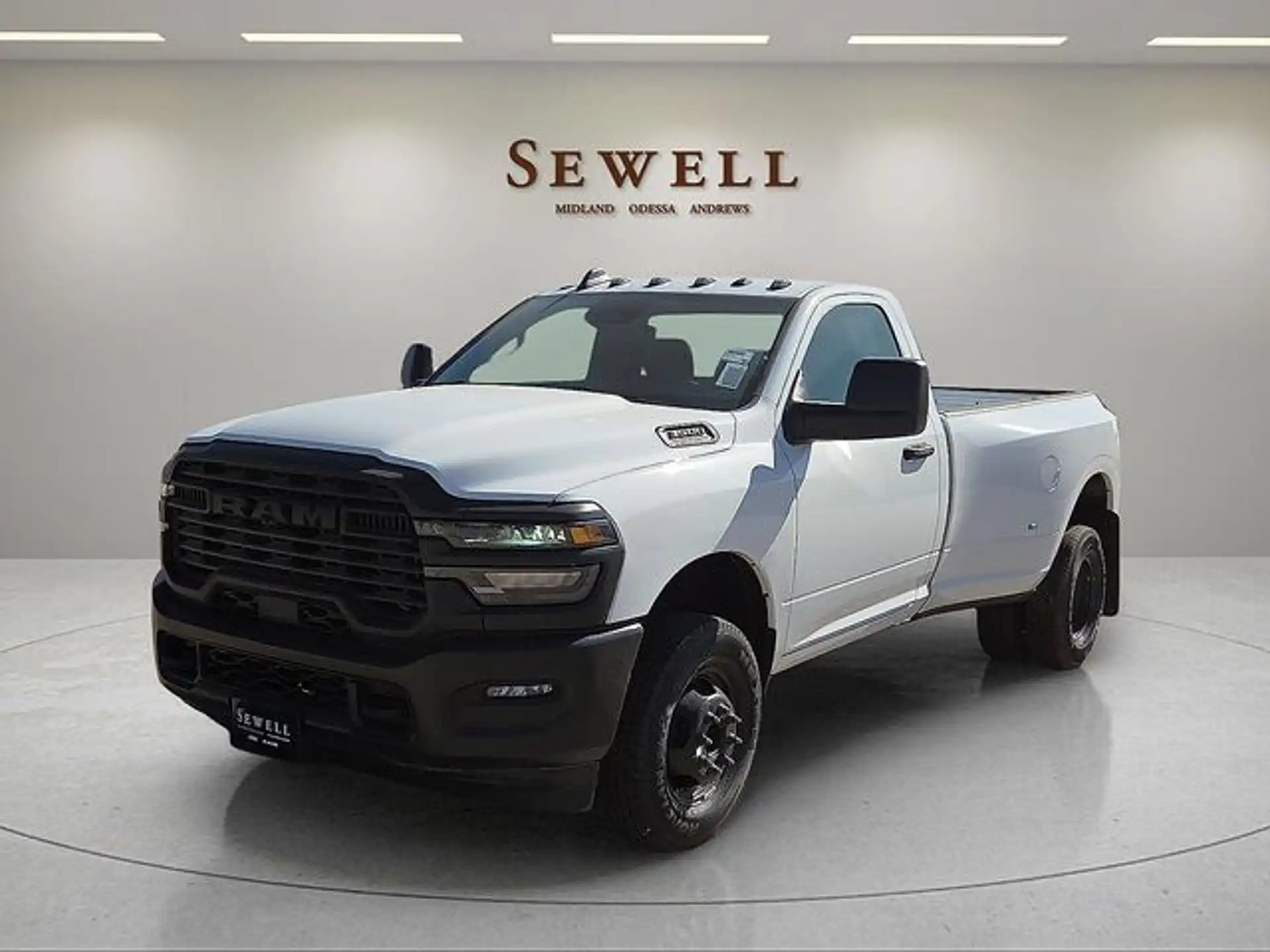 2026 RAM 3500 Tradesman 4X4 Regular cab's photo