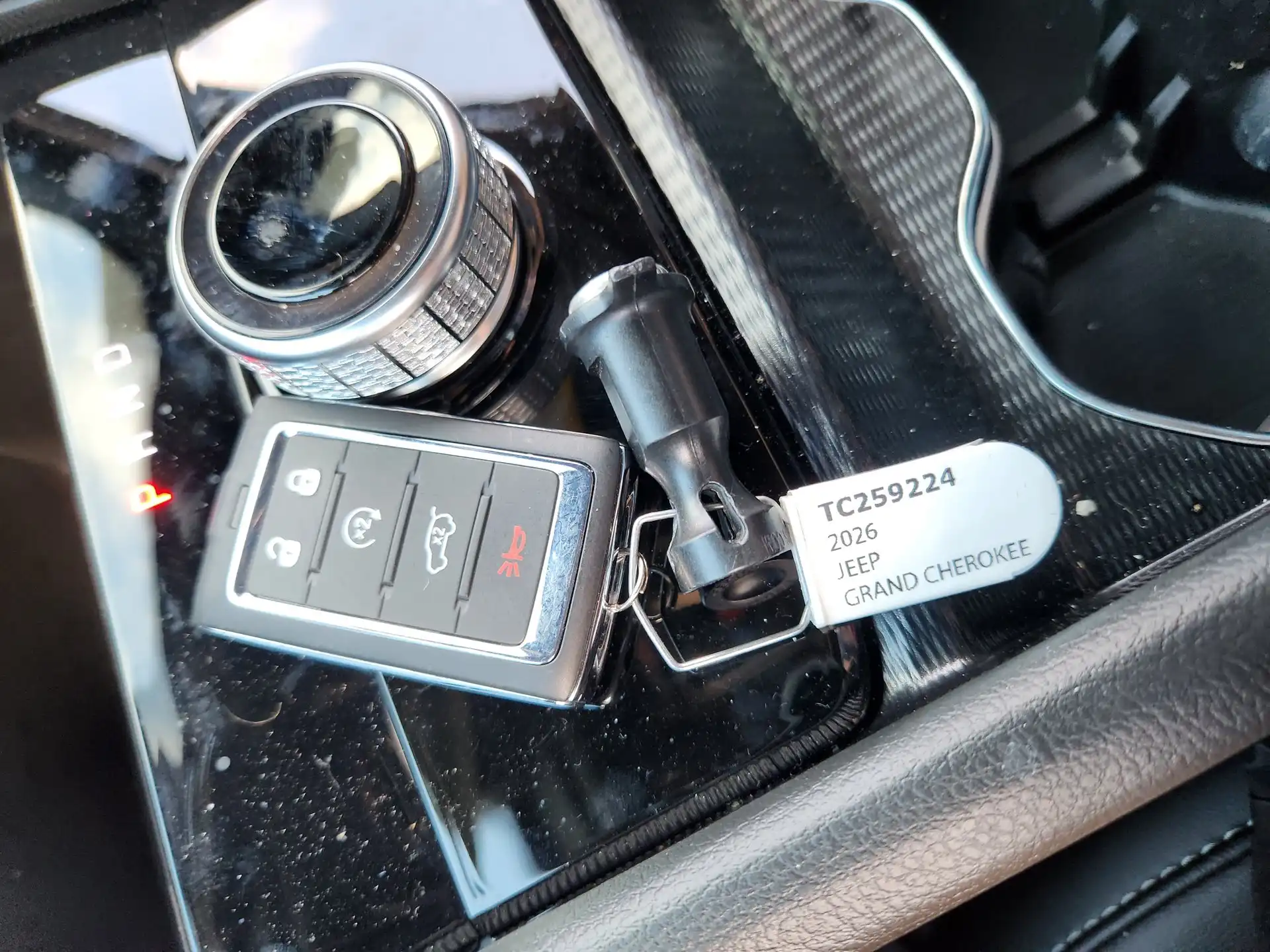 2026 Jeep Grand Cherokee Limited's photo
