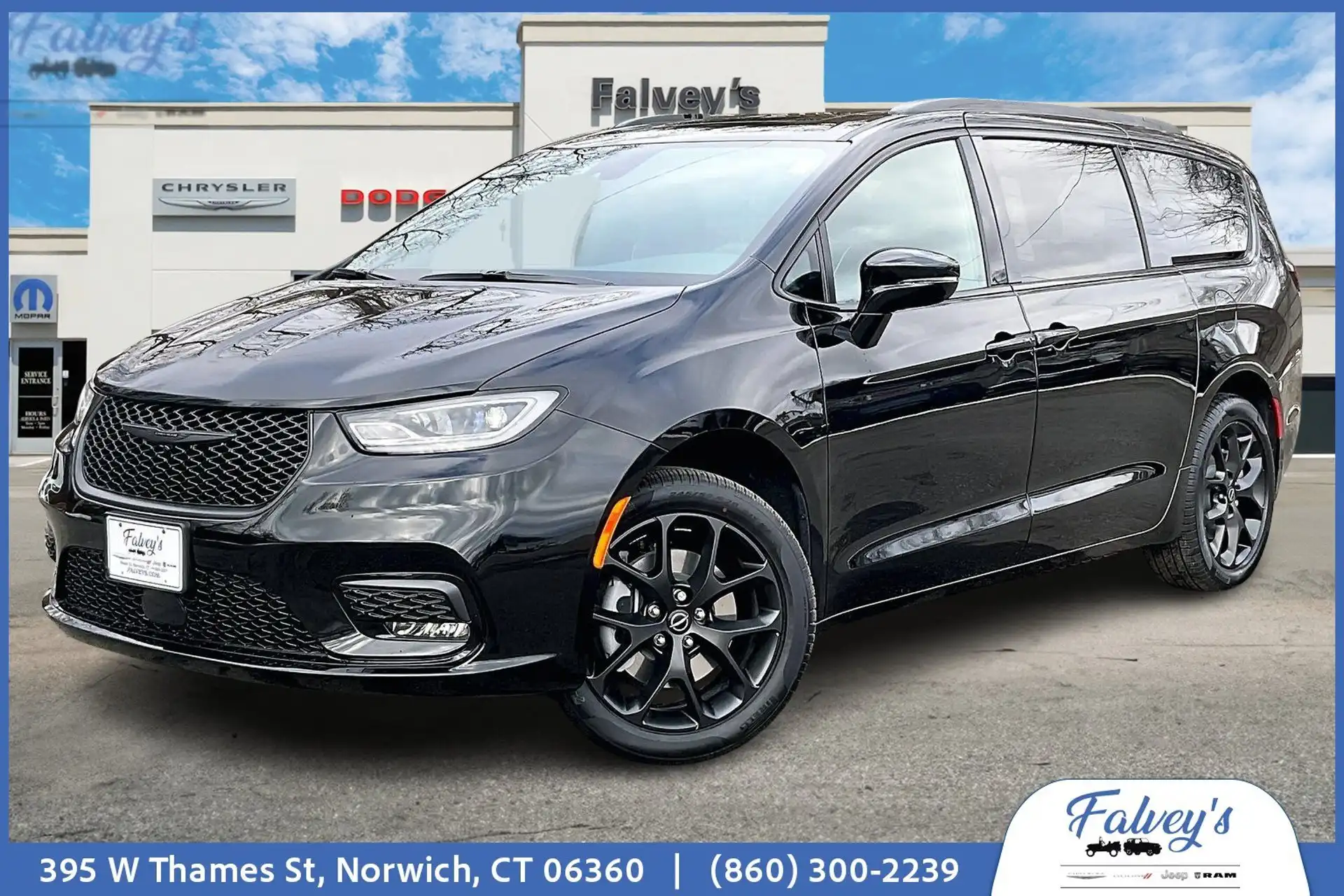 2026 Chrysler Pacifica Limited AWD's photo