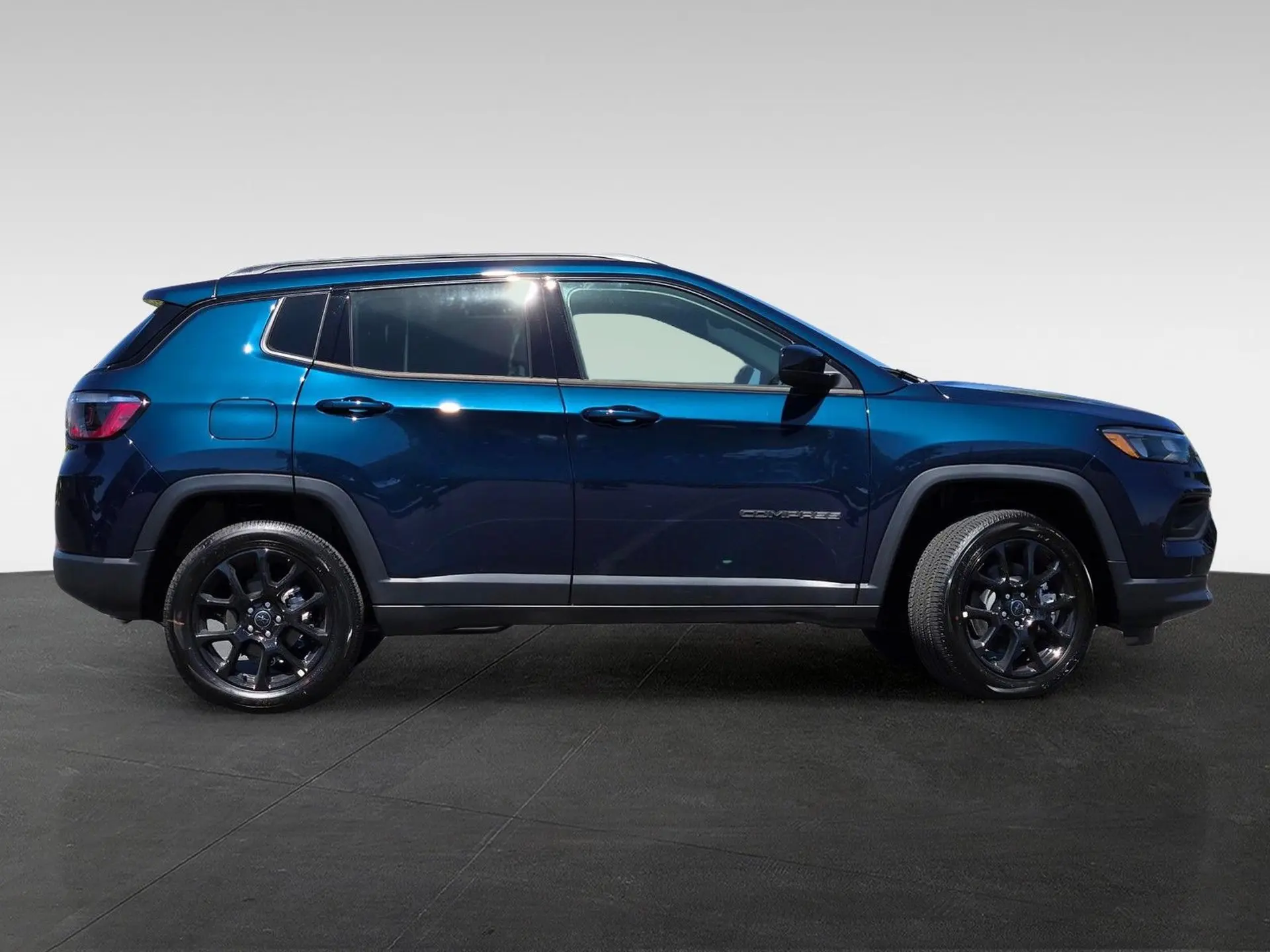 2026 Jeep Compass Altitude 4X4 photo 3