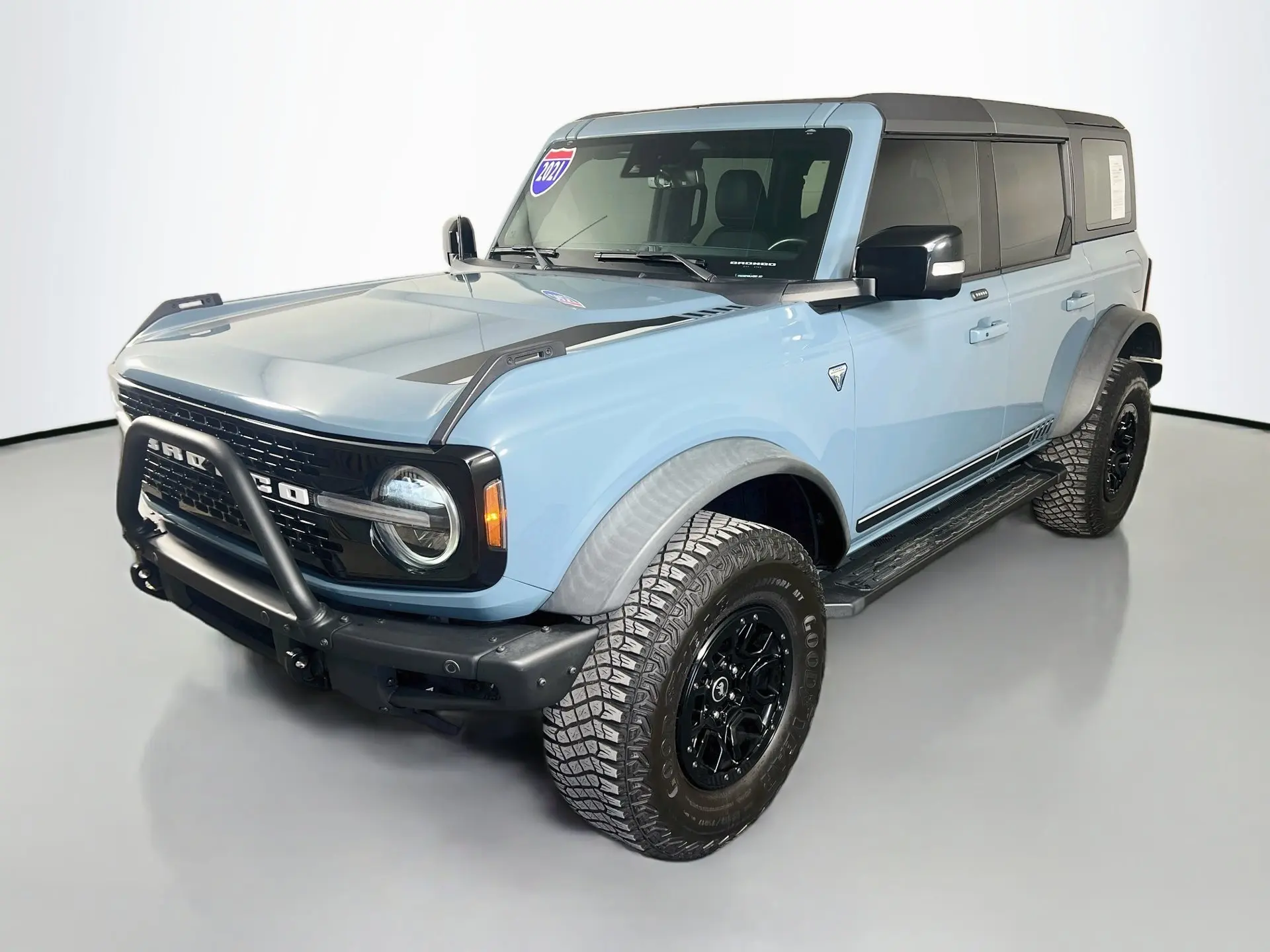 2021 Ford Bronco First Edition Advanced 4x4 photo 4