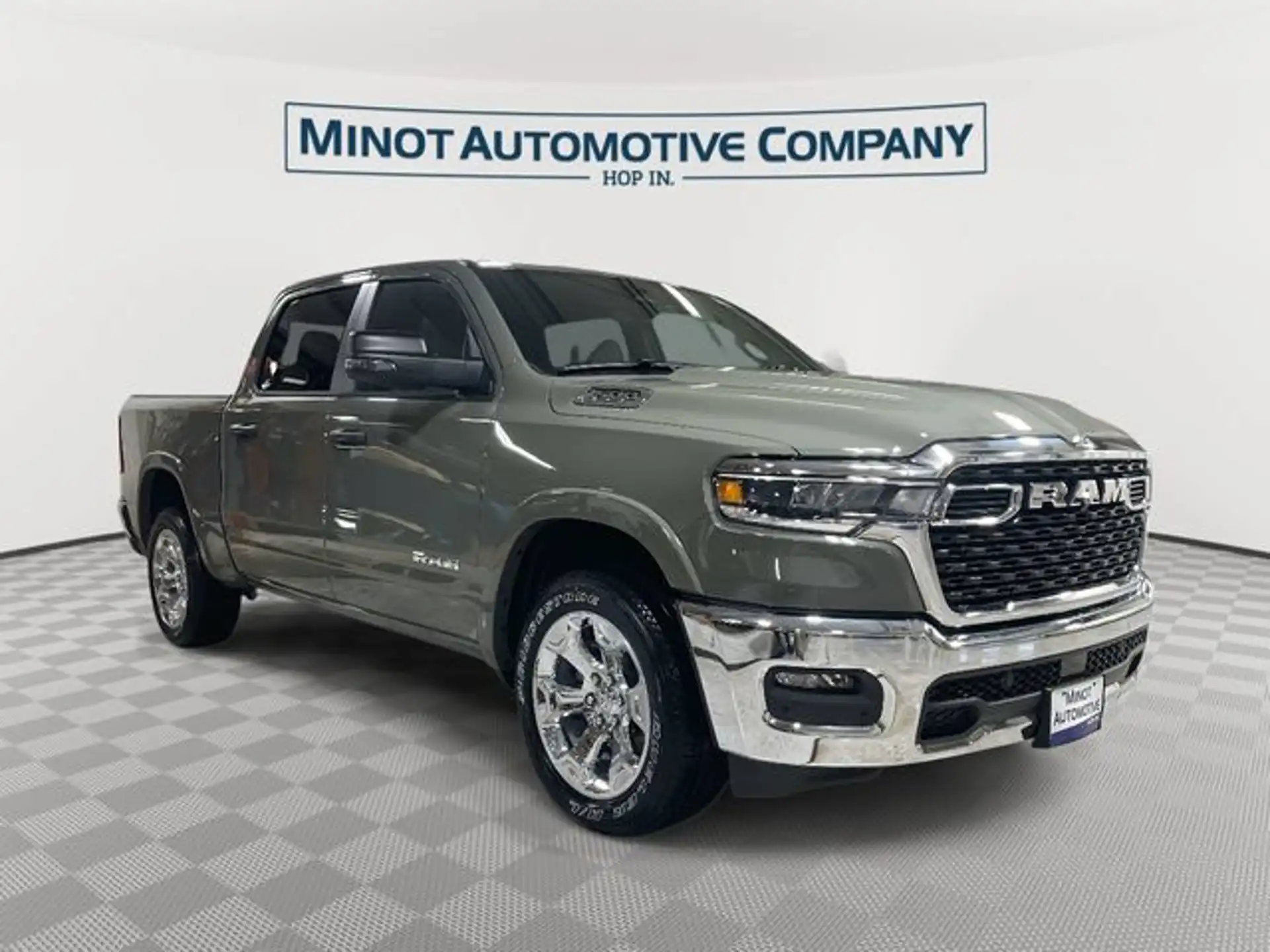 2026 RAM 1500 Big Horn/Lone Star 4x4 Crew Cab 5'7's photo