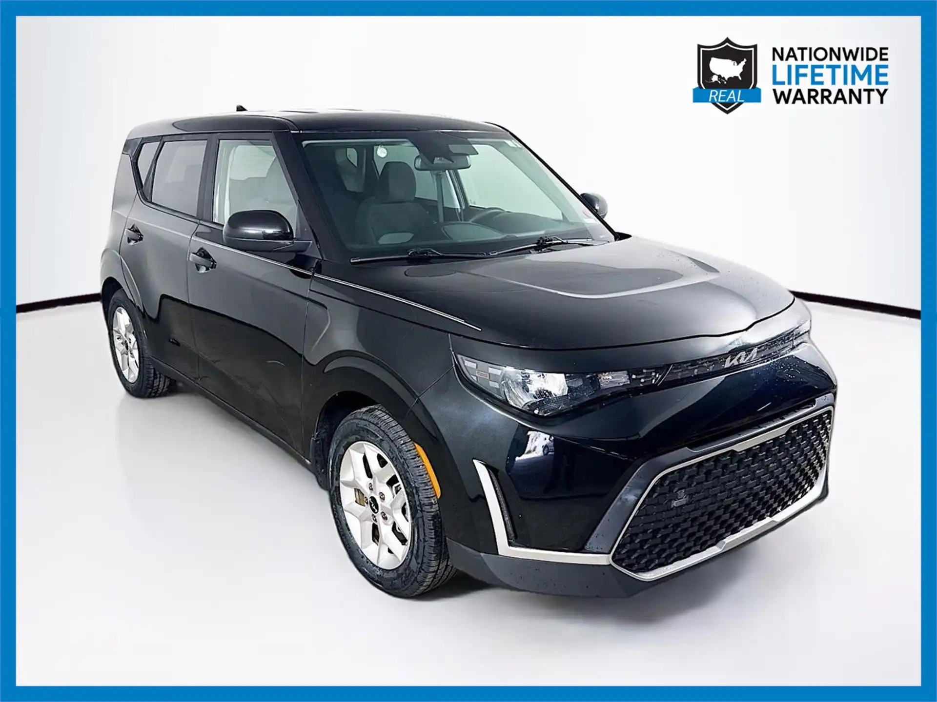 2023 Kia Soul 2.0L LX IVT's photo