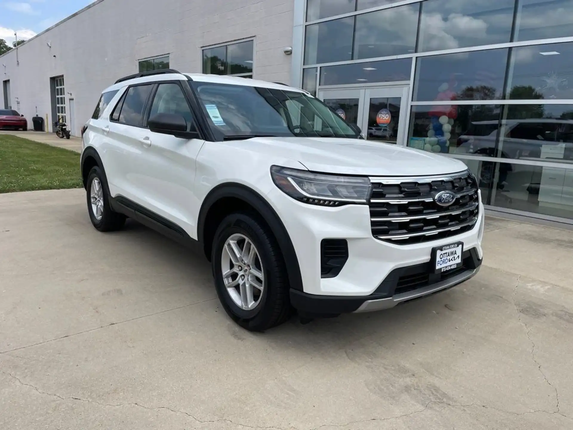 2026 Ford Explorer Active 4WD's photo