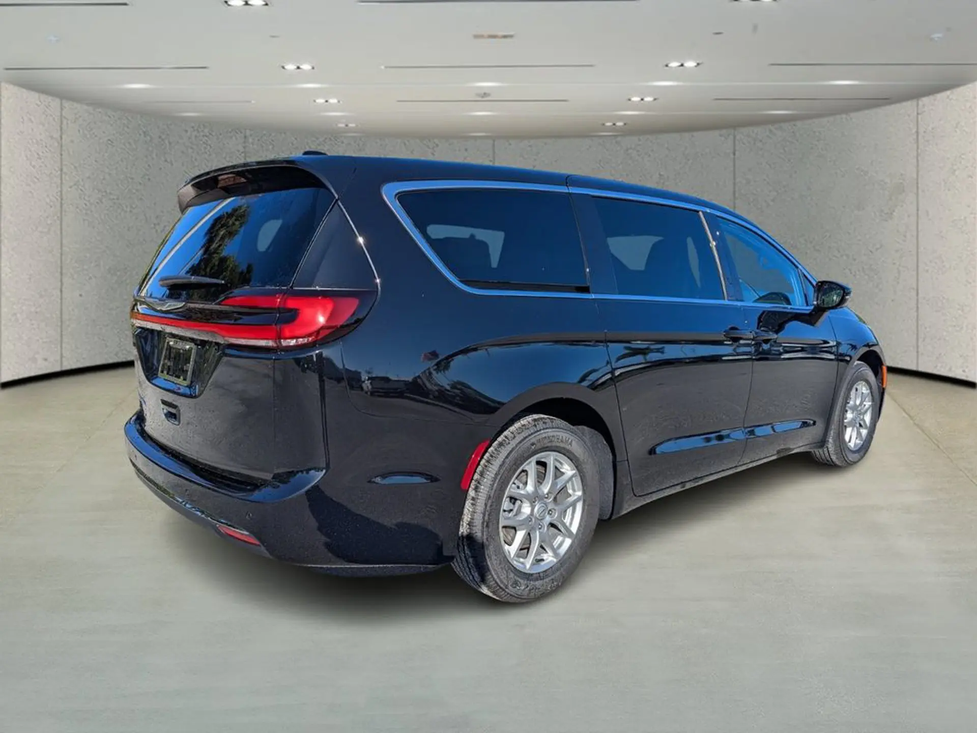2026 Chrysler Pacifica Select photo 4