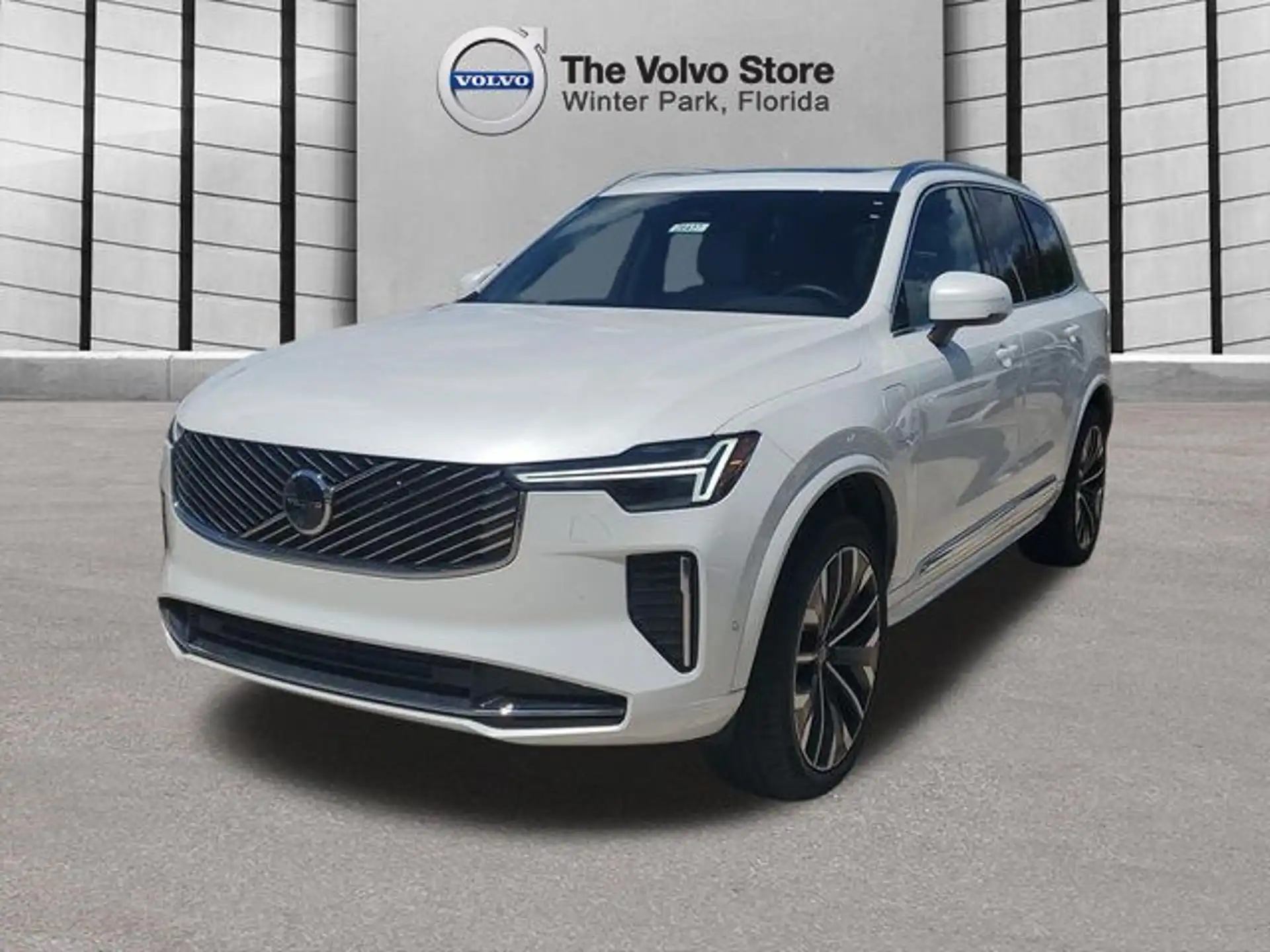 2026 Volvo XC90 T8 Recharge Plus Bright 7-Seat 4WD's photo