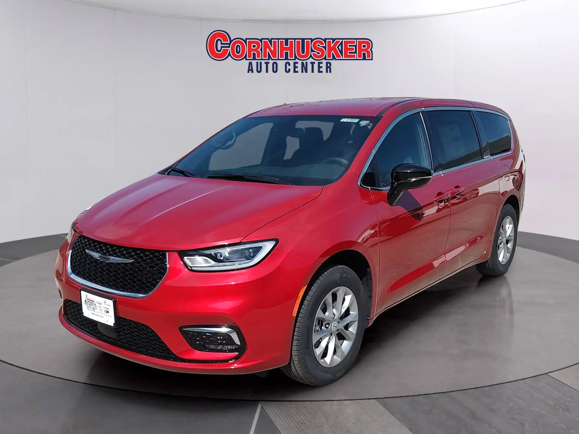 2026 Chrysler Pacifica Select AWD photo 3