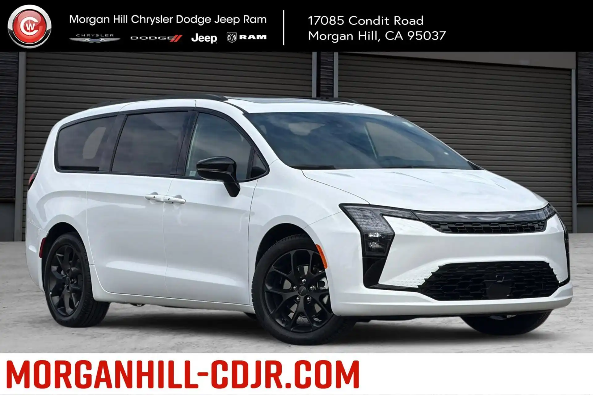 2027 Chrysler Pacifica Limited's photo