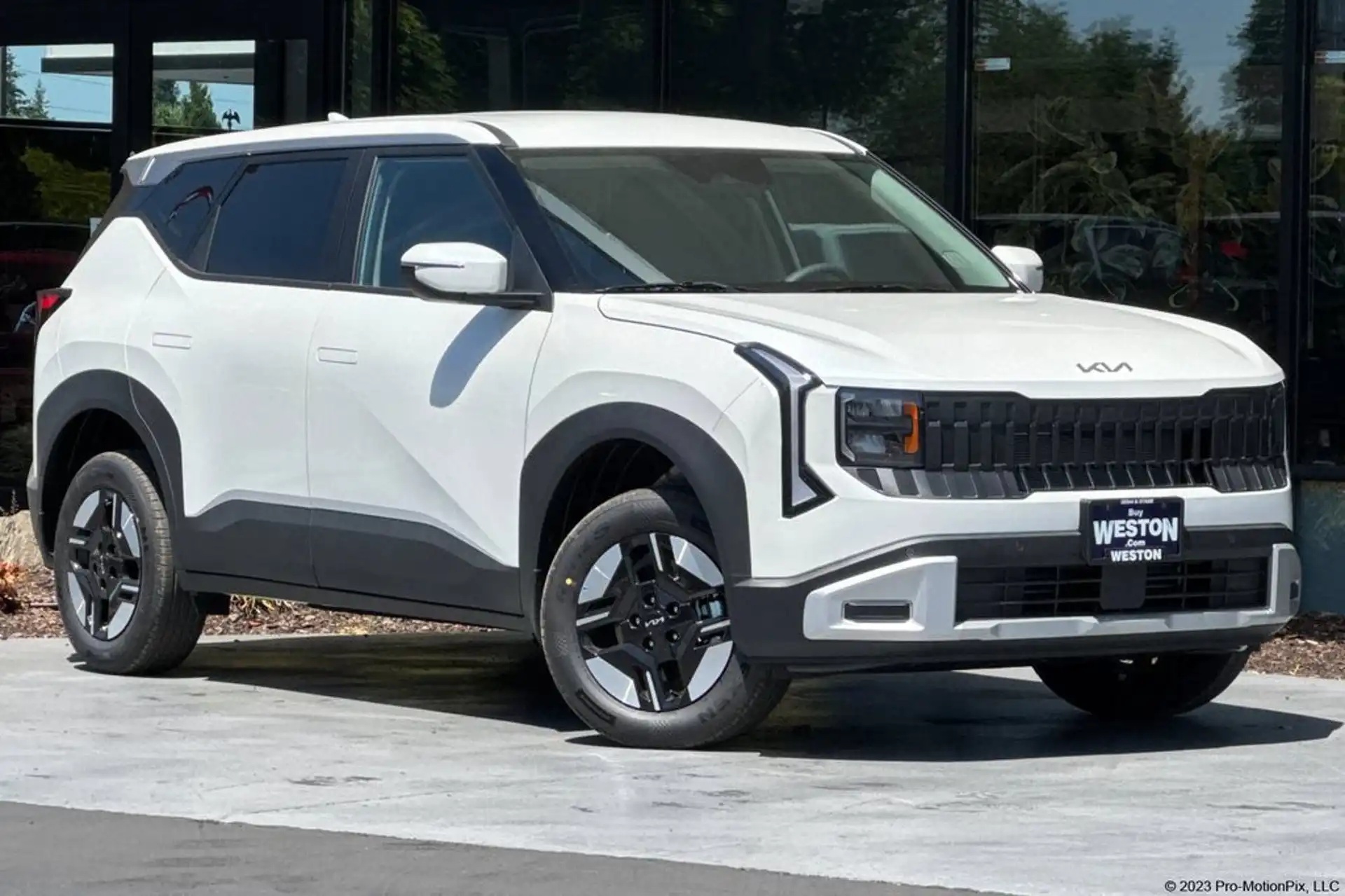 2027 Kia Seltos LX AWD's photo