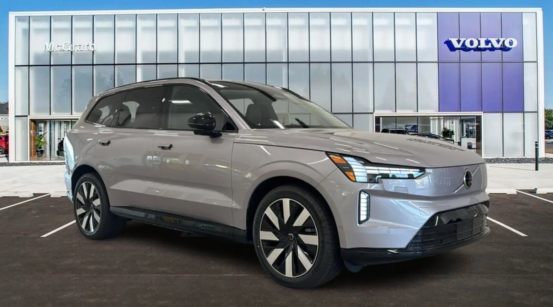 2026 Volvo EX90 Twin Motor Performance Ultra 7-Seater's photo