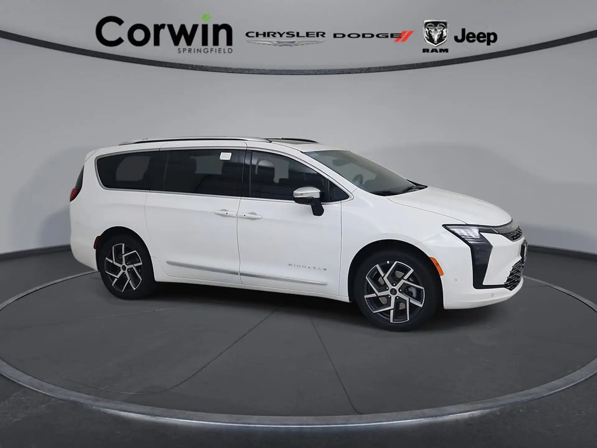 2027 Chrysler Pacifica Pinnacle AWD's photo
