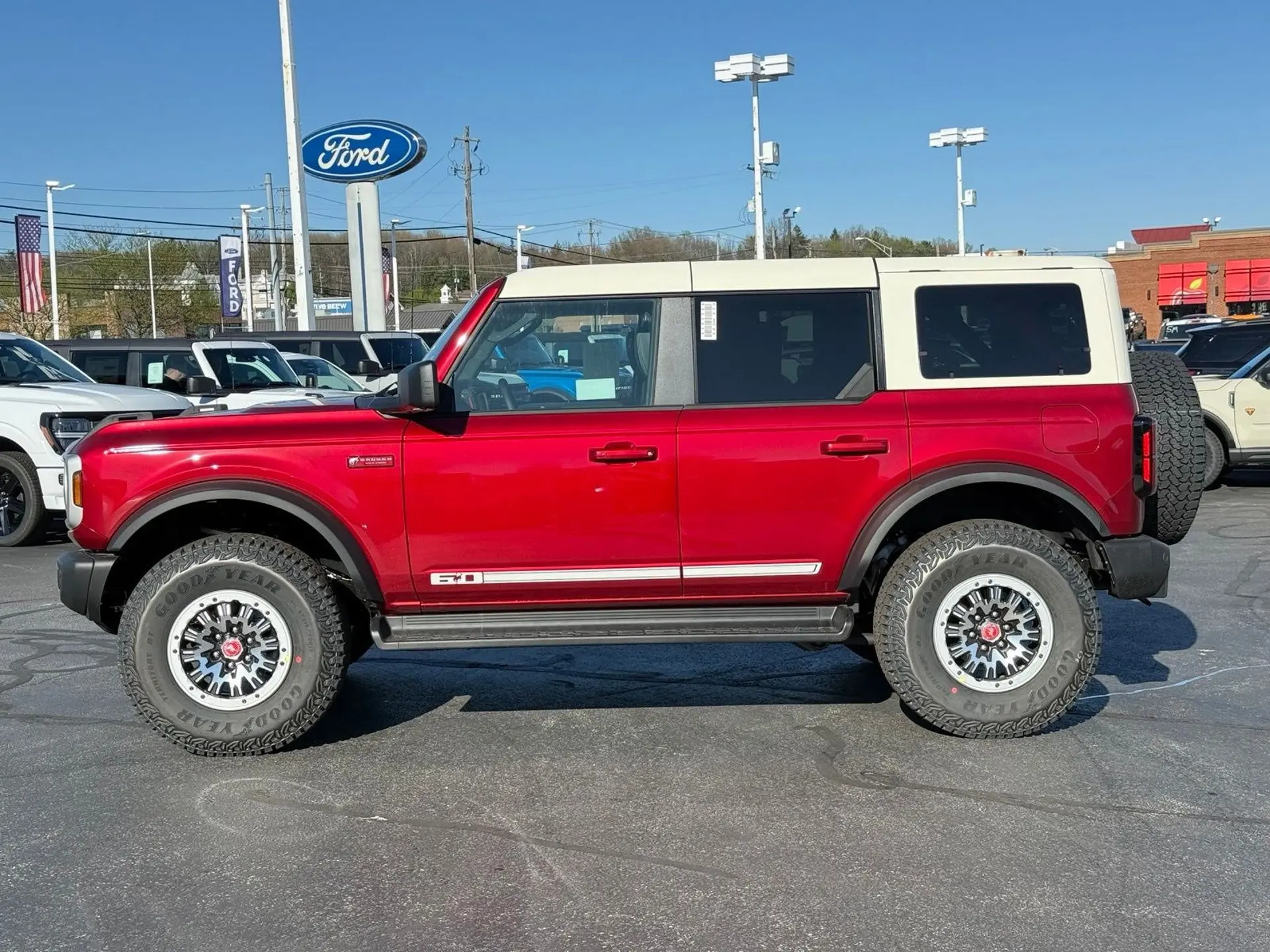 2026 Ford Bronco Outer Banks 4x4 photo 3