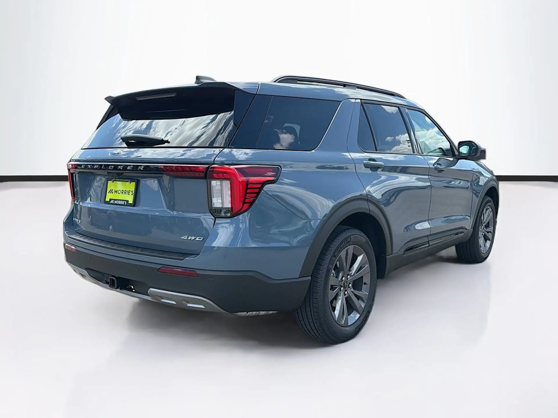 2026 Ford Explorer Active 4WD photo 5
