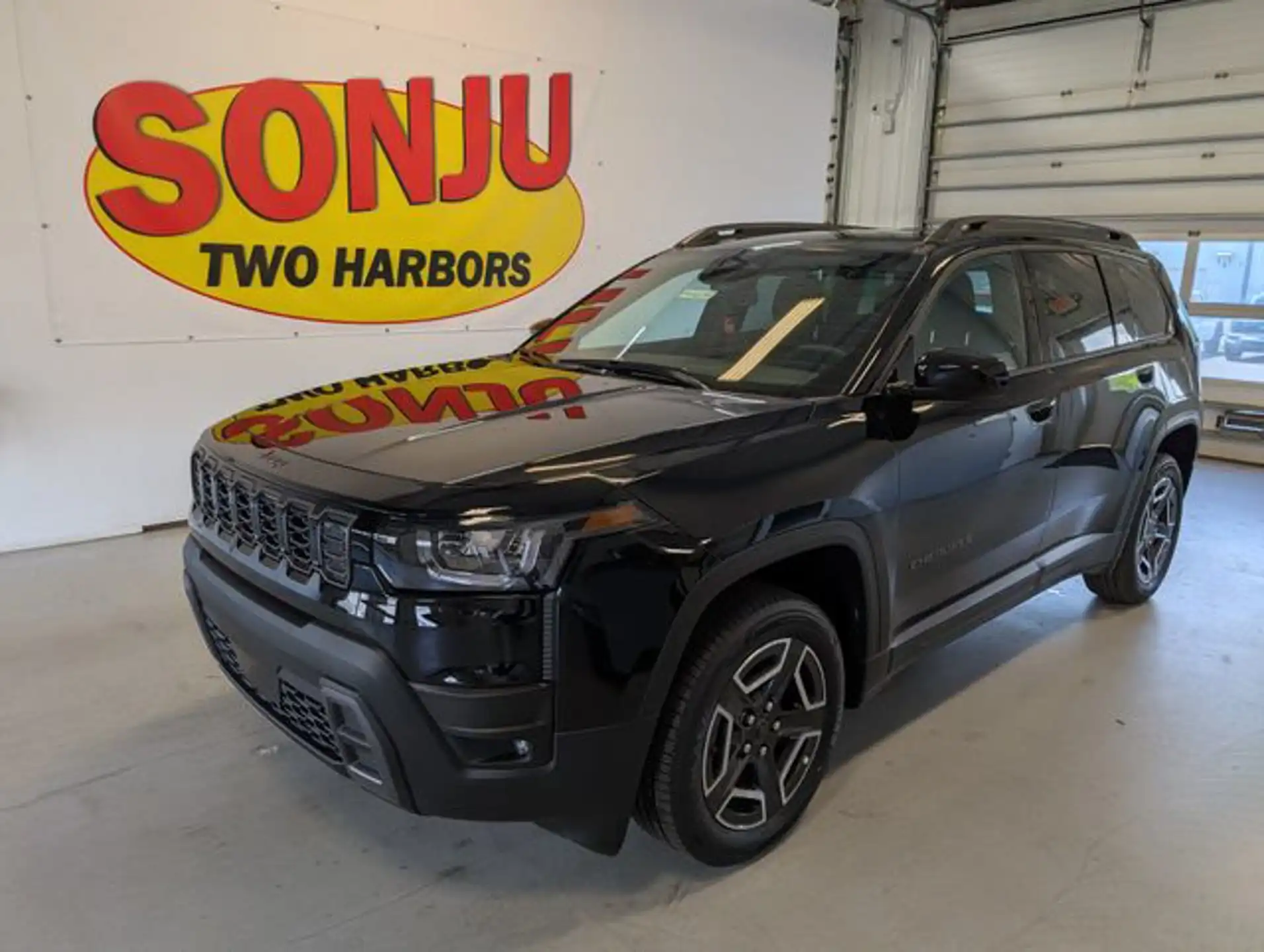 2026 Jeep Cherokee Laredo HEV 4X4's photo