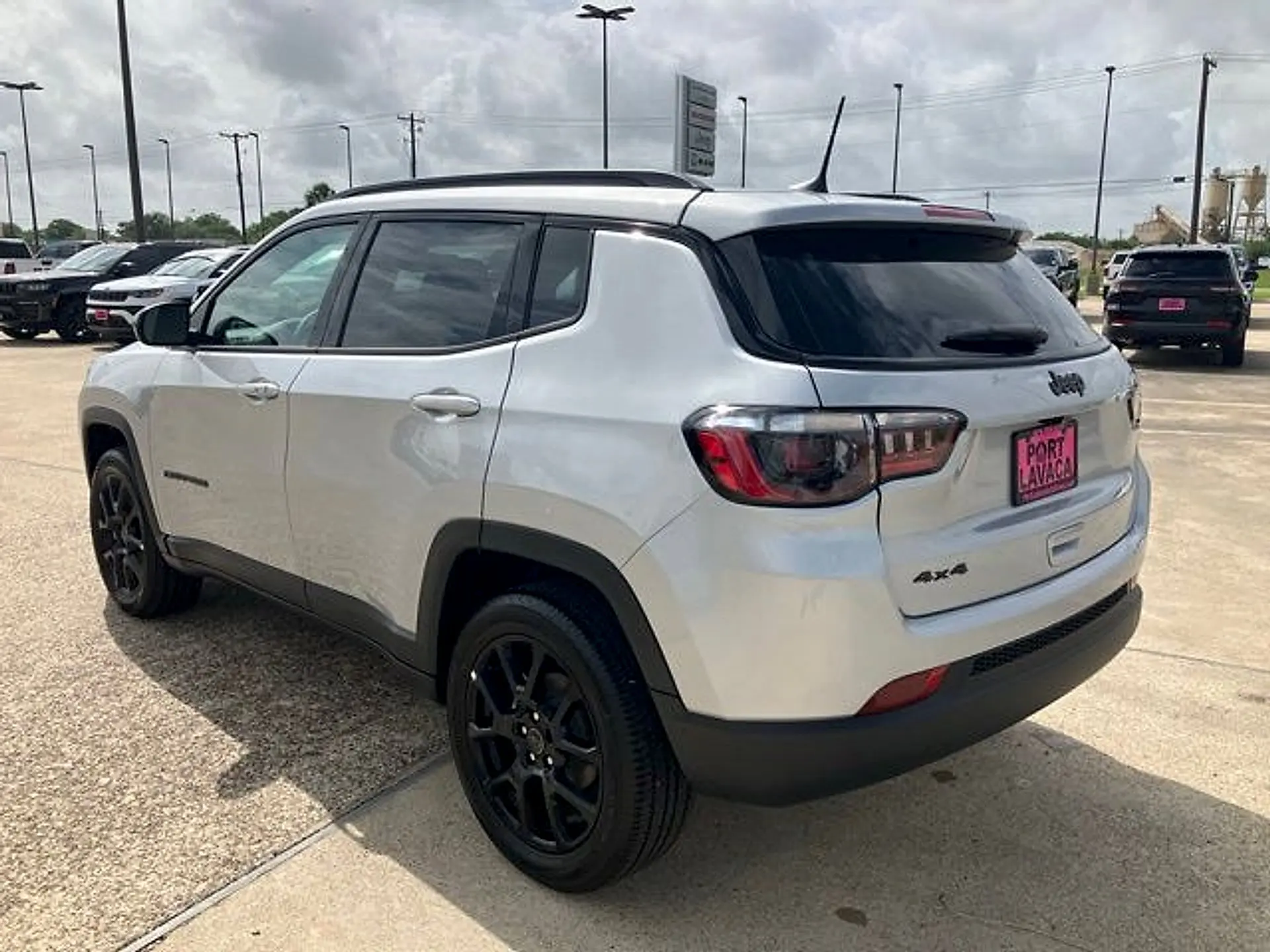 2026 Jeep Compass Altitude 4X4 photo 5