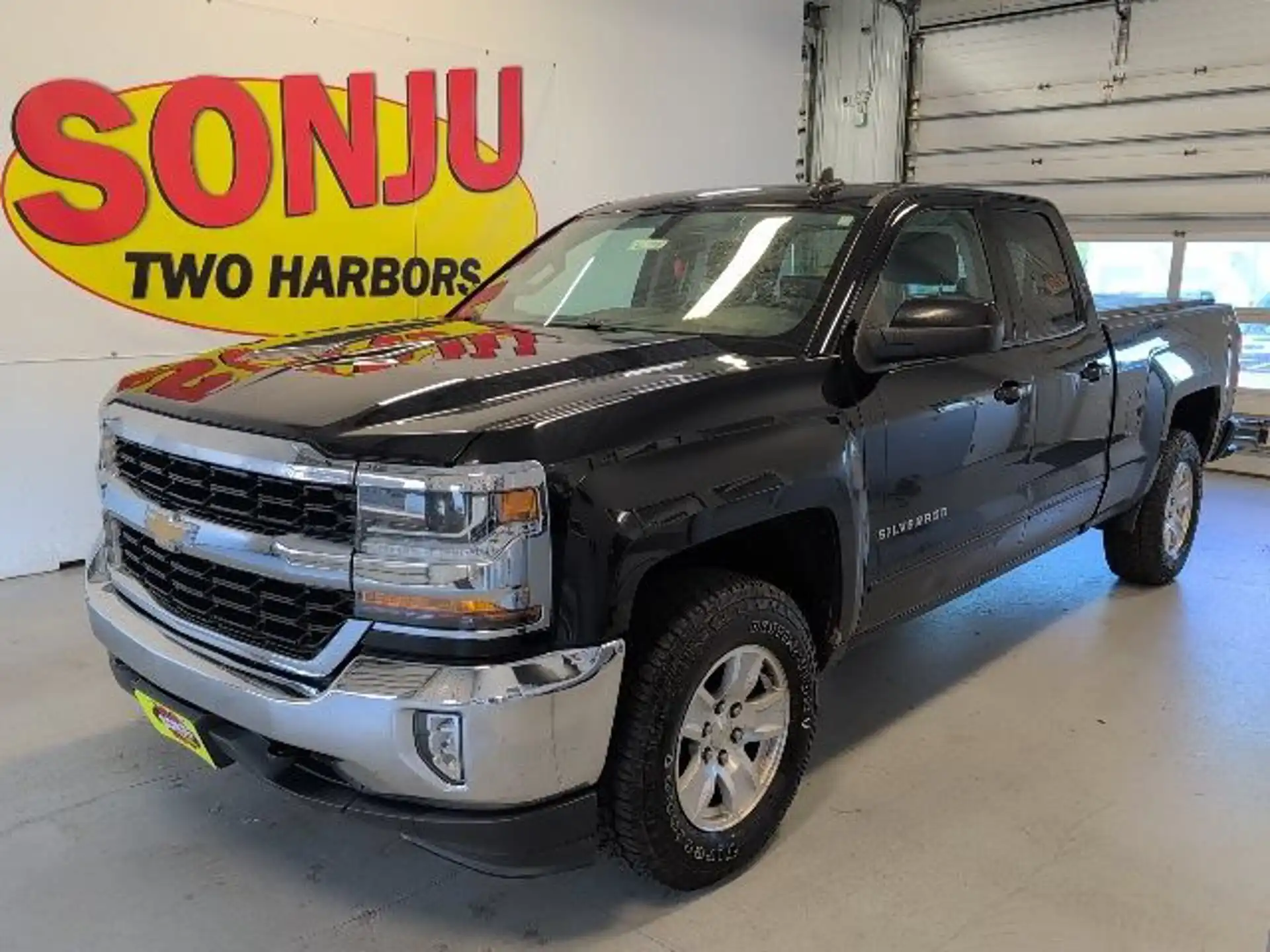 2018 Chevrolet Silverado 1500 LT 4X4 Double Cab Std Box's photo