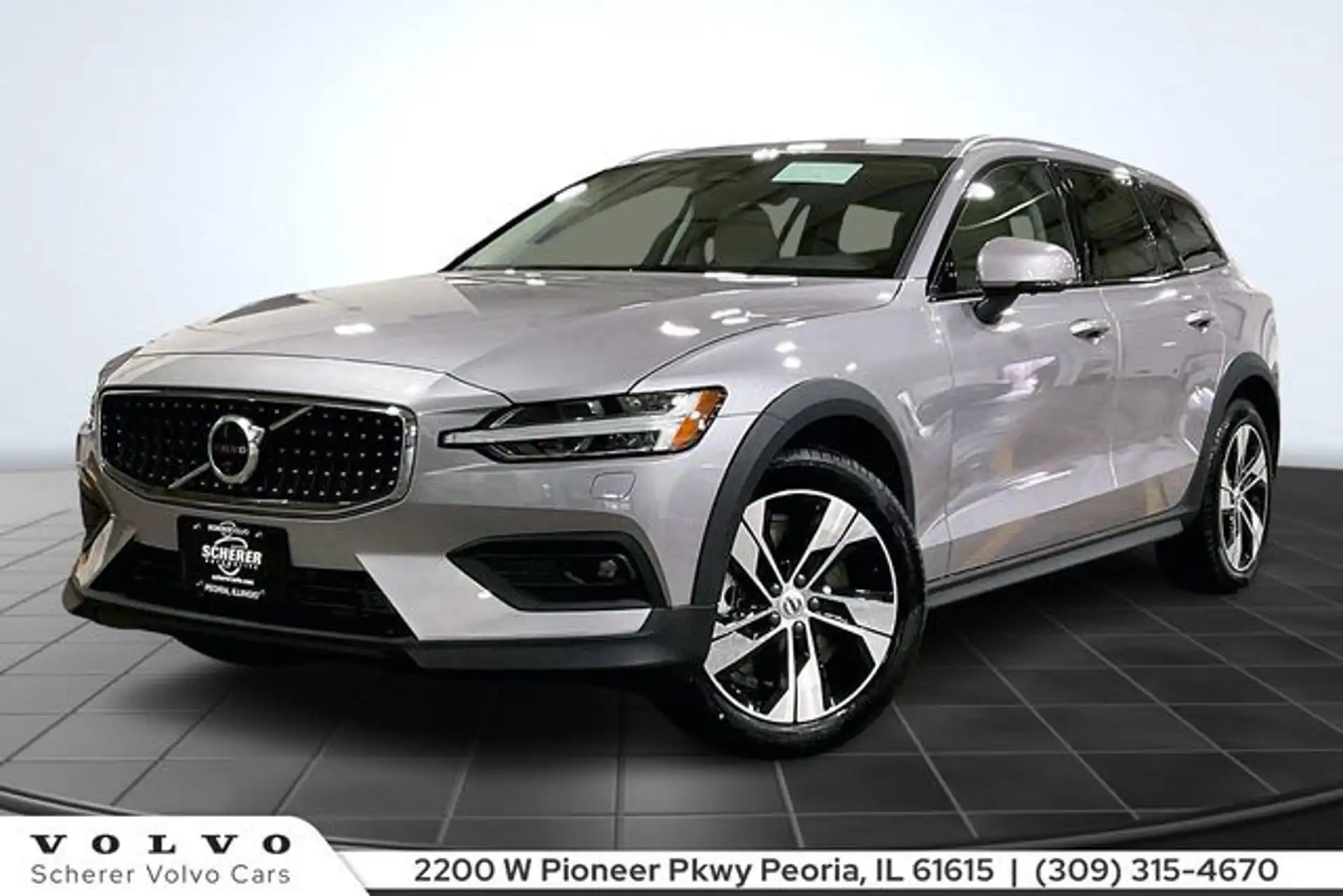 2026 Volvo V60 Cross Country B5 Plus AWD's photo