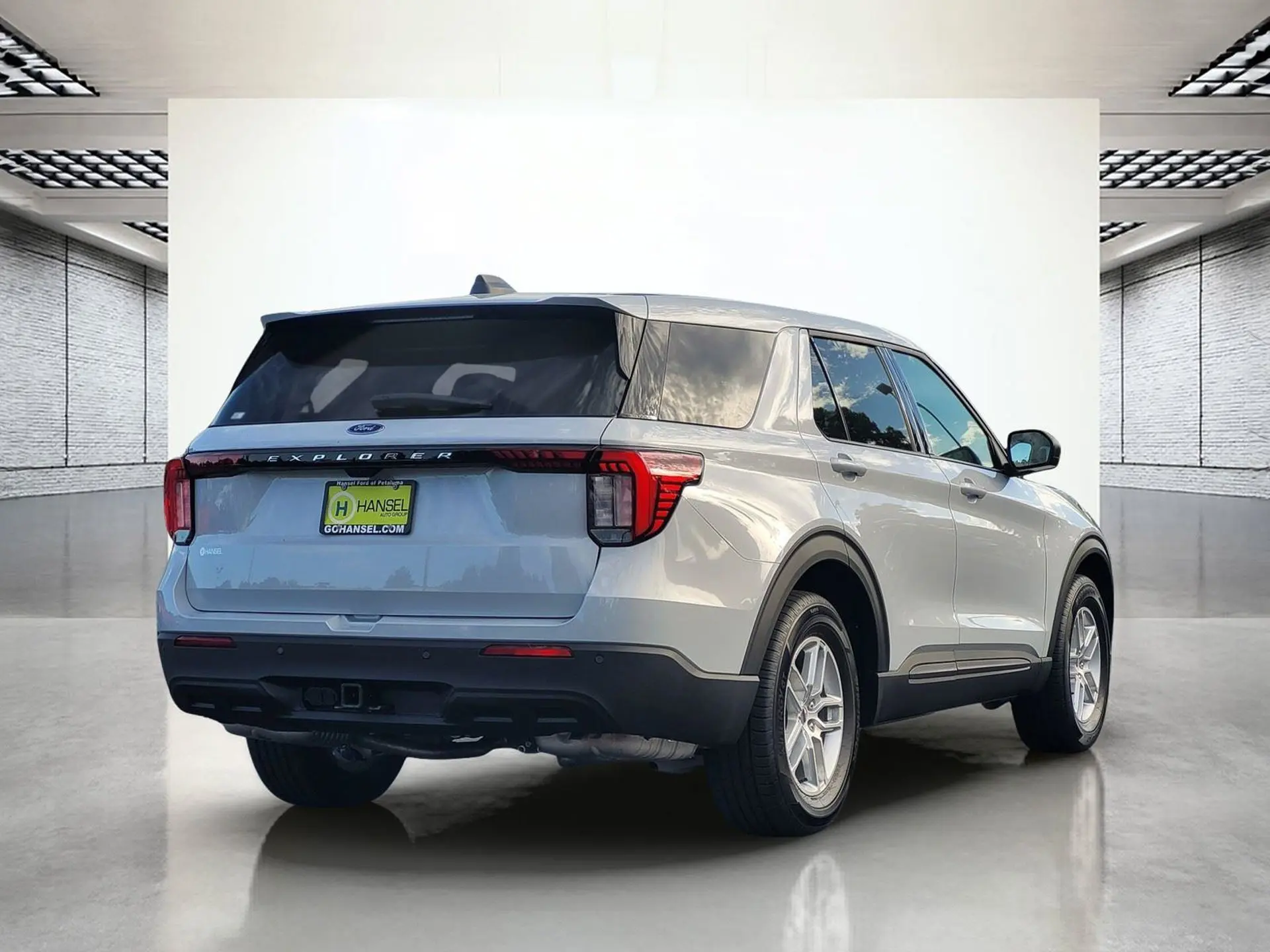 2026 Ford Explorer undefined photo 5