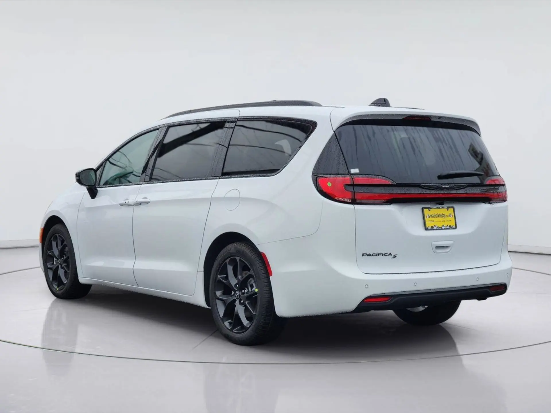 2026 Chrysler Pacifica Select photo 5