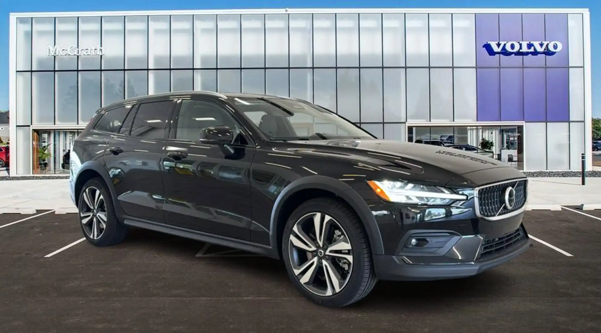 2026 Volvo V60 Cross Country B5 Plus AWD's photo
