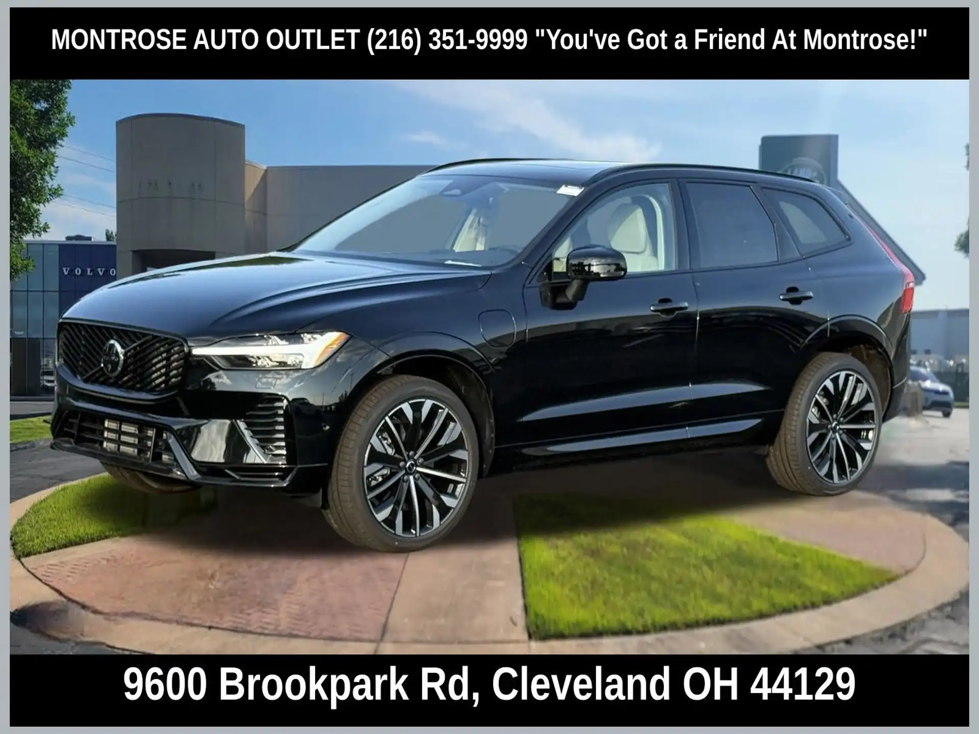 2026 Volvo XC60 T8 Ultra Dark AWD's photo