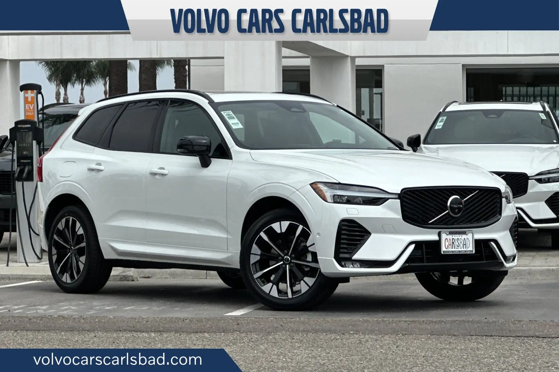 2026 Volvo XC60 B5 Plus Dark AWD's photo