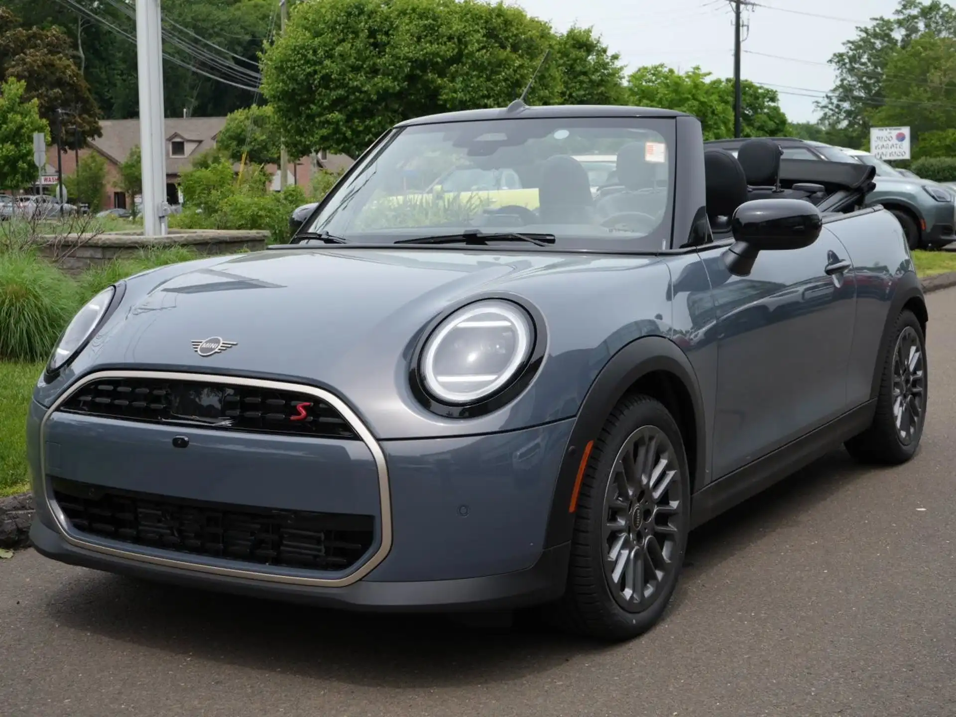 2026 MINI Convertible Cooper S's photo