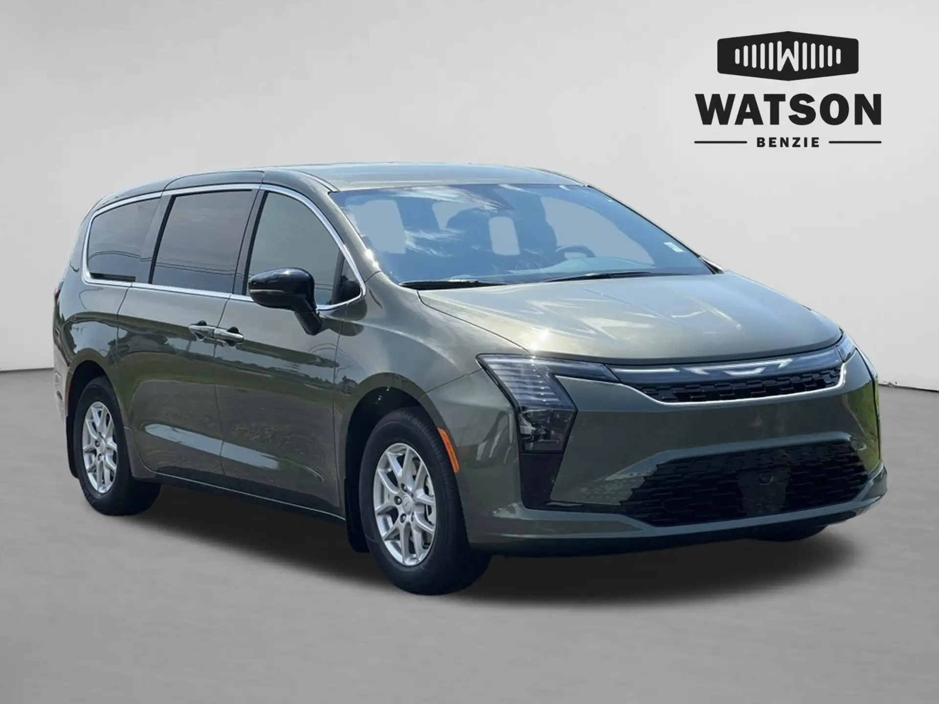 2027 Chrysler Pacifica Select's photo