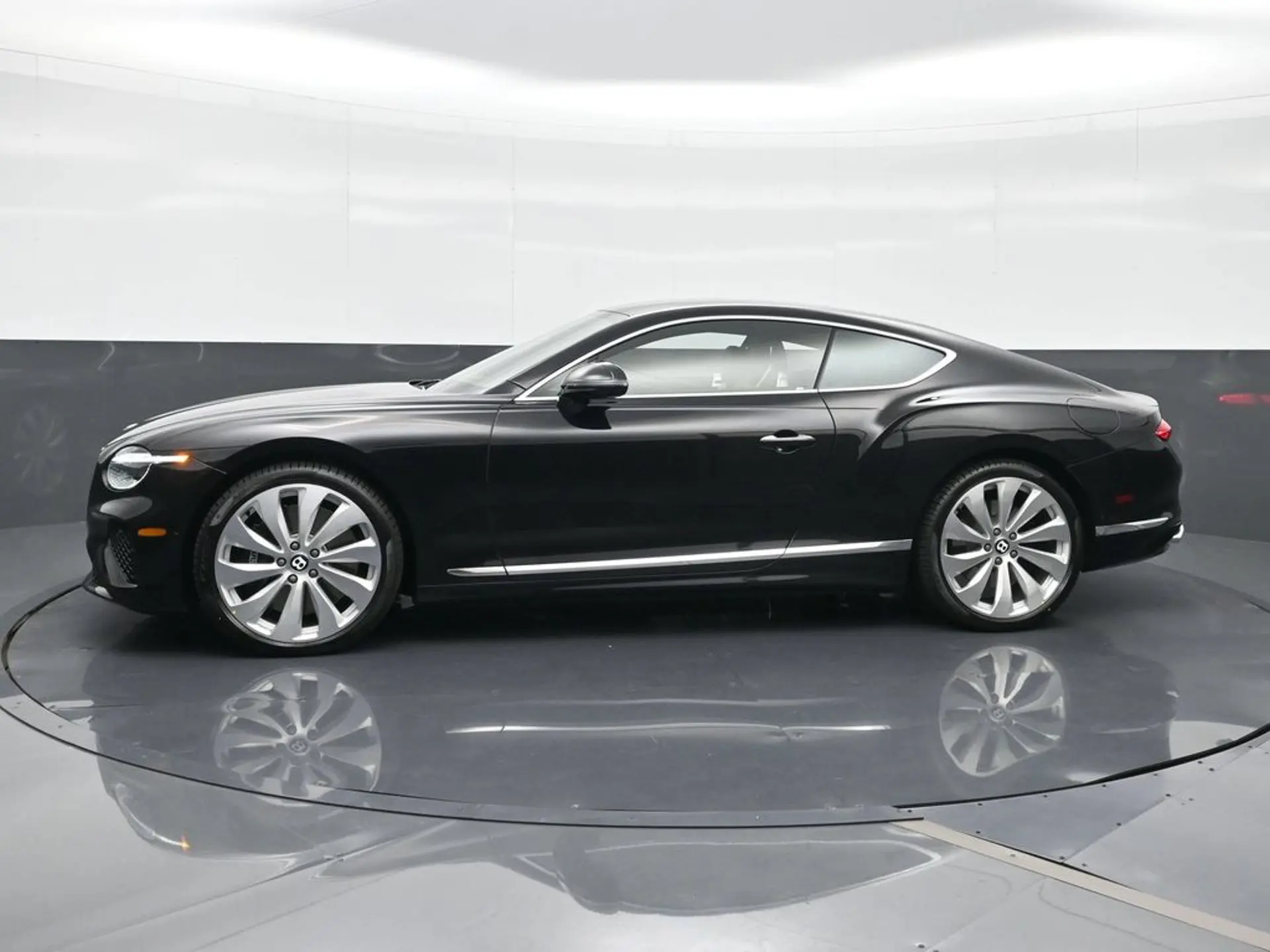 2026 Bentley Continental GT Base photo 5