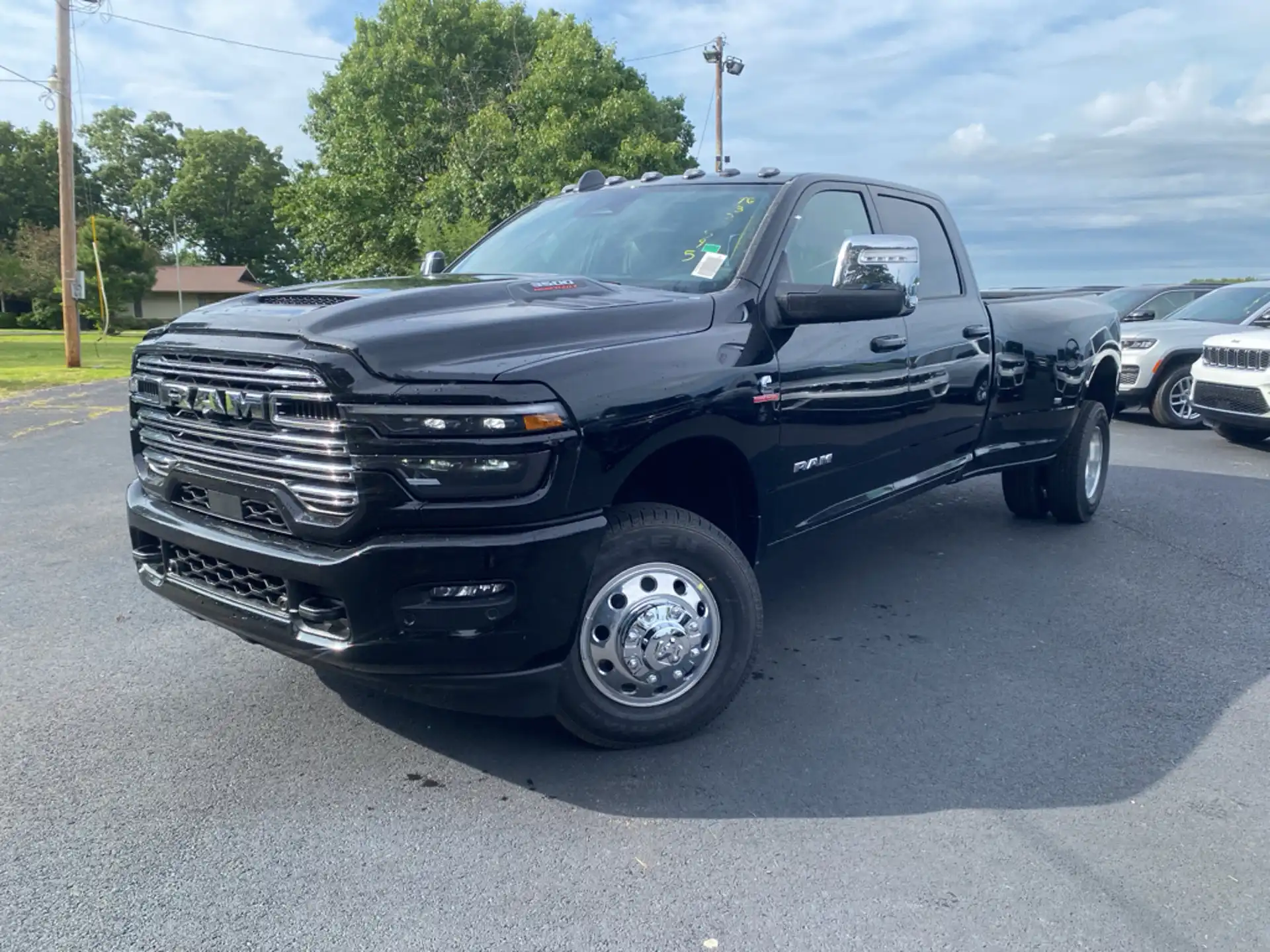 2026 RAM 3500 Laramie 4X4 Crew Cab LWB's photo
