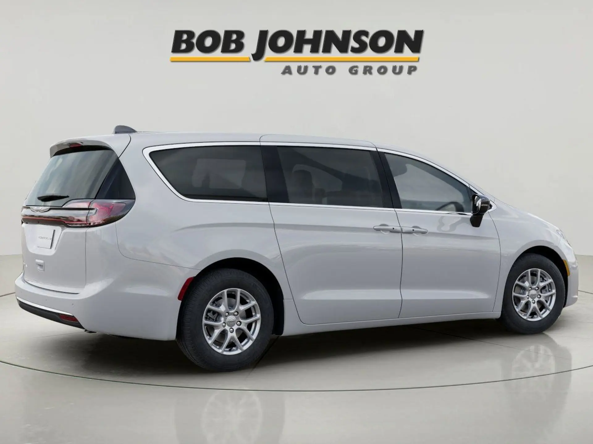 2026 Chrysler Pacifica Select photo 4