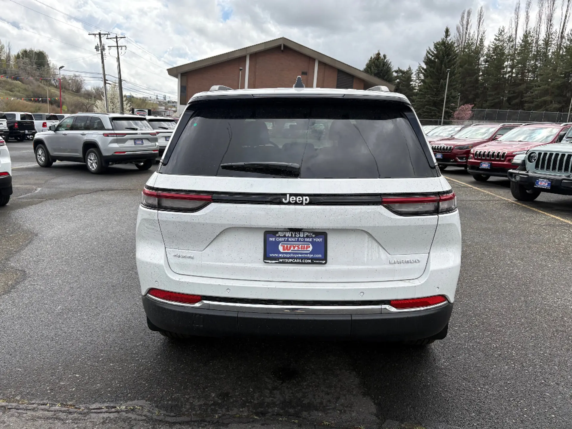 2026 Jeep Grand Cherokee Laredo X 4x4 photo 4