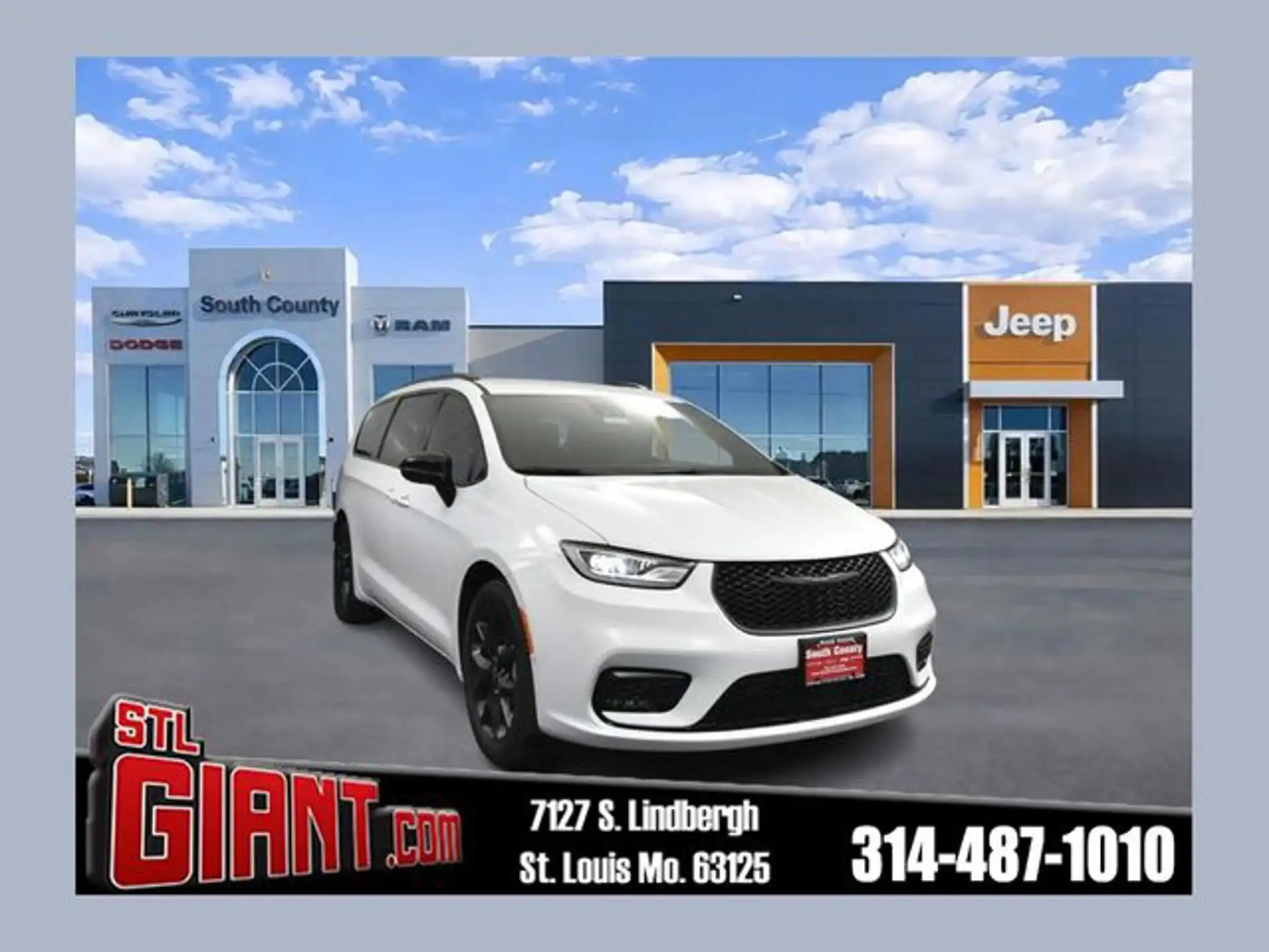 2026 Chrysler Pacifica Select's photo